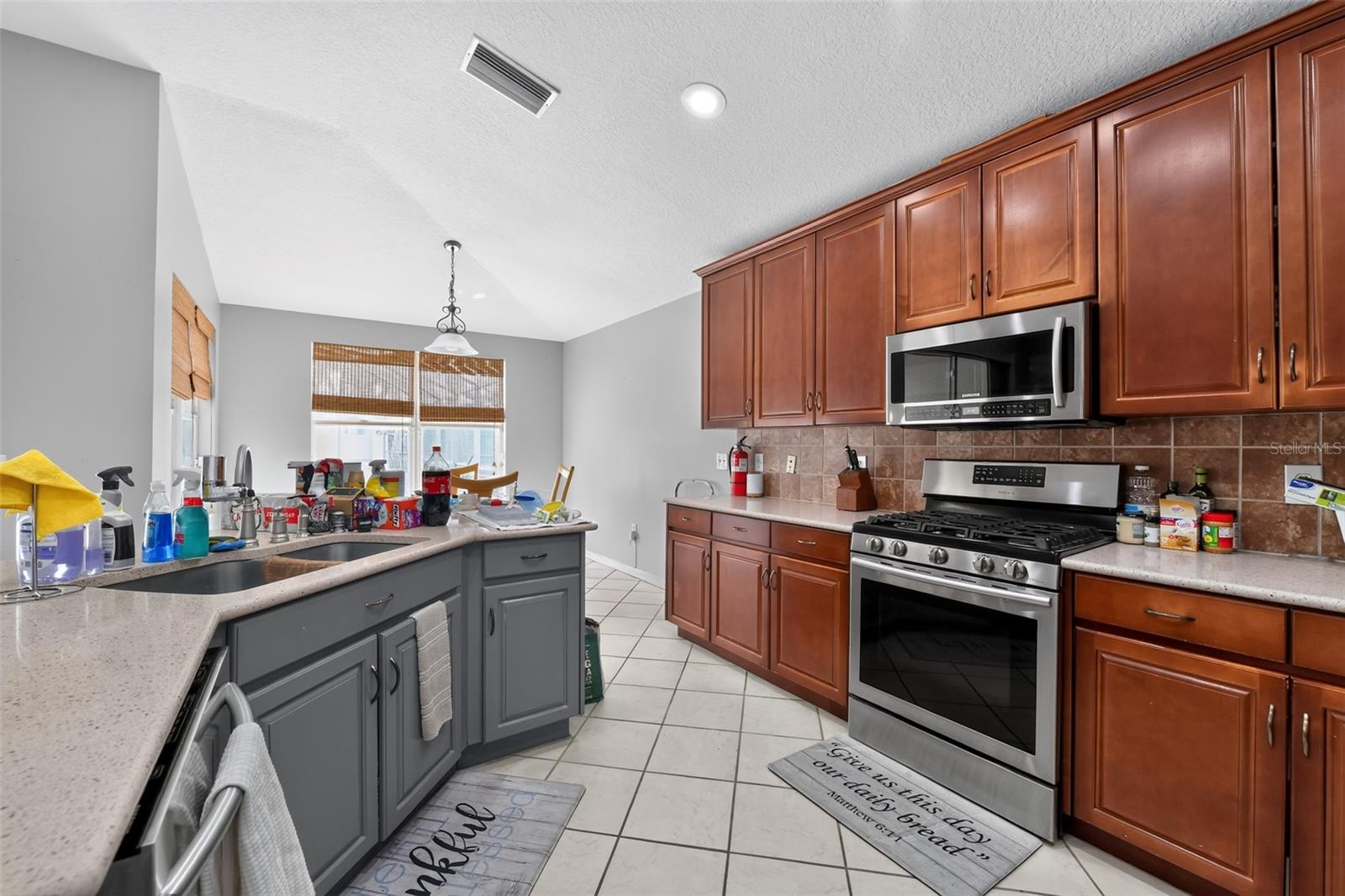 6717 Guilford Crest, Apollo Beach, FL 33572