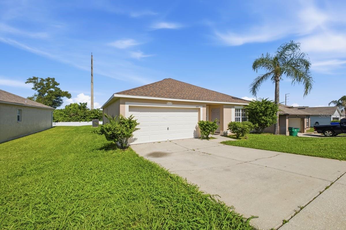 7631 Merchantville, Zephyrhills, FL 33540