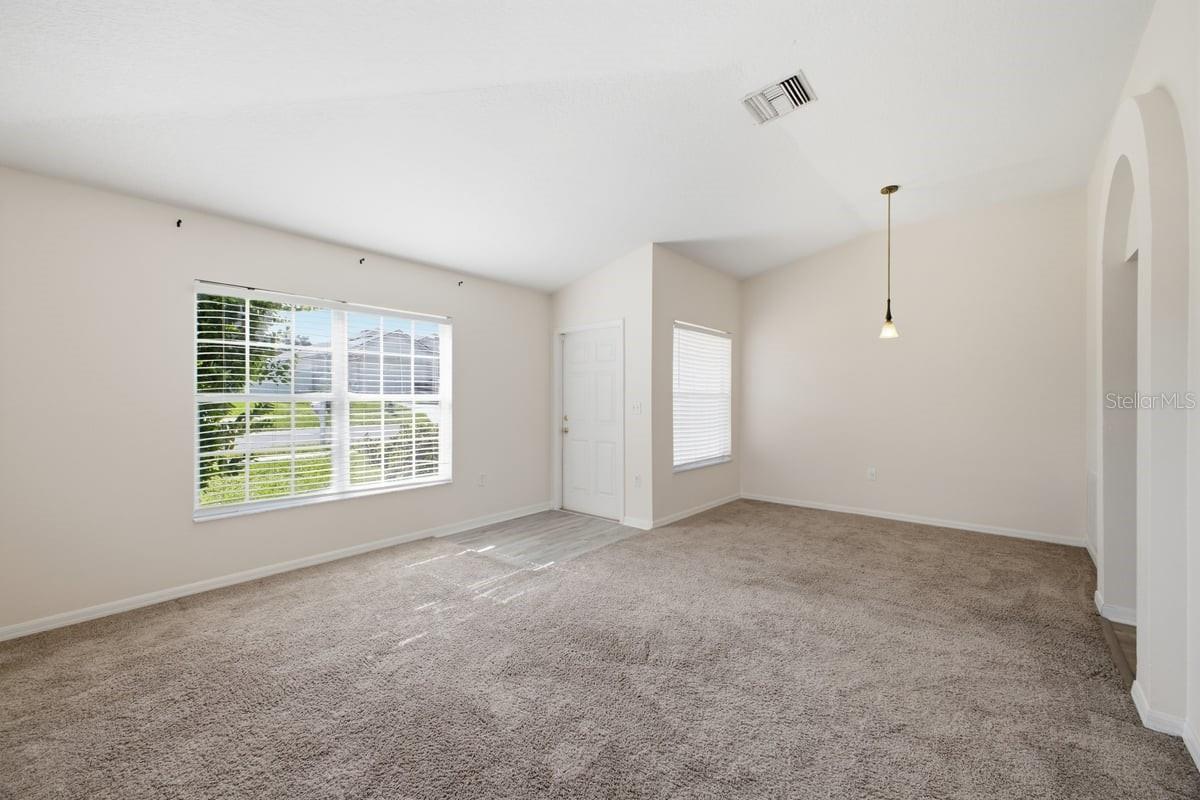 7631 Merchantville, Zephyrhills, FL 33540