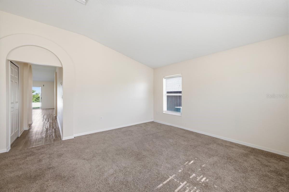 7631 Merchantville, Zephyrhills, FL 33540