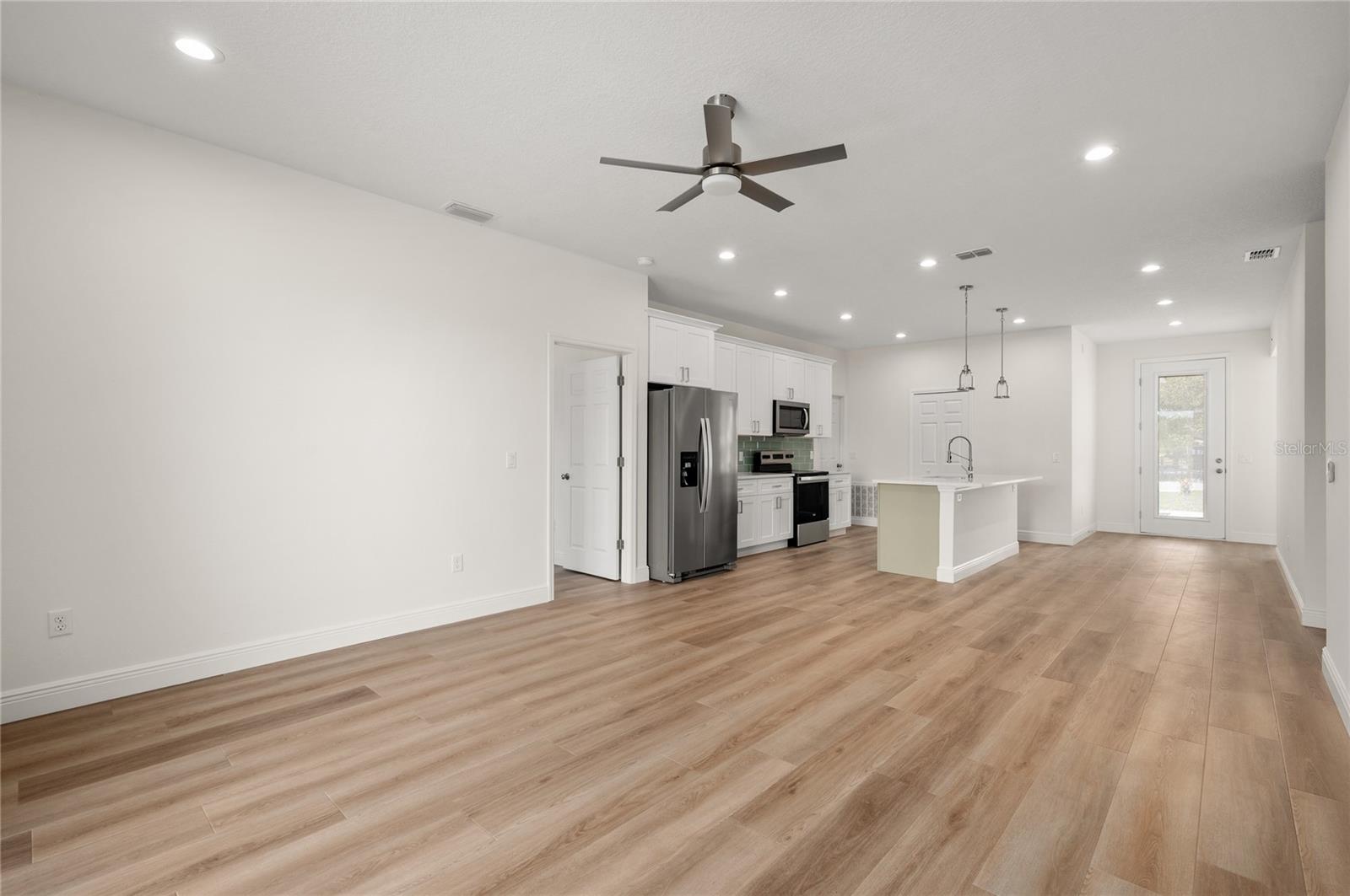 136 11th, Osteen, FL 32764