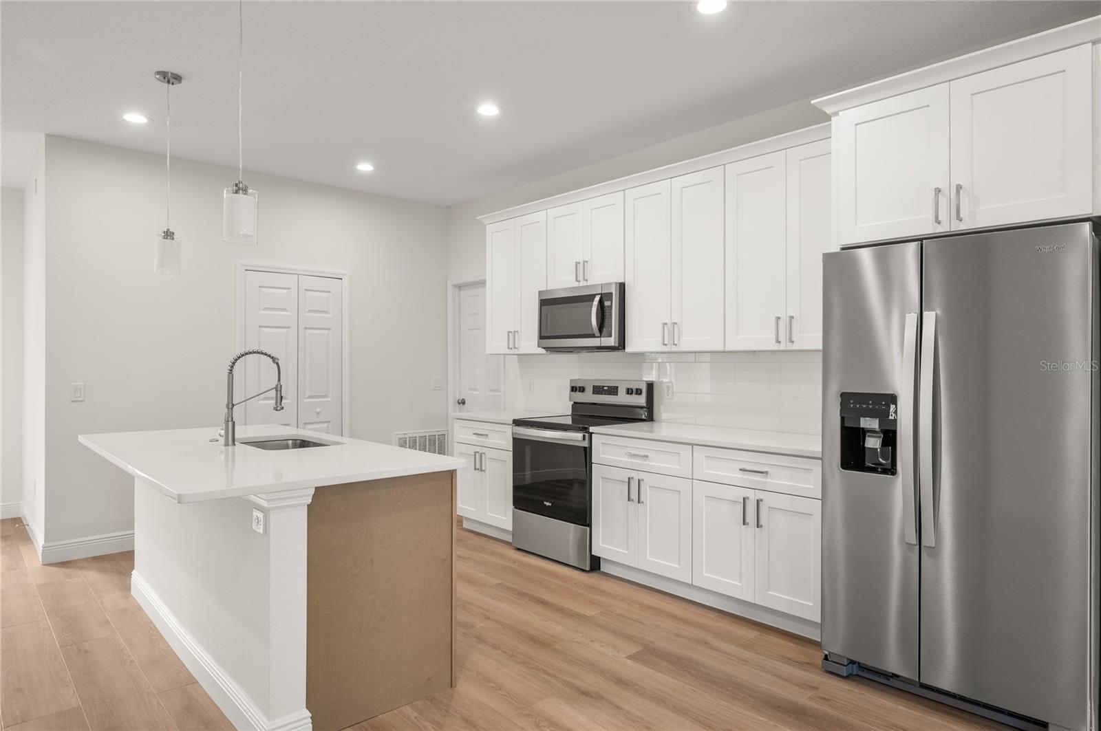 140 11th, Osteen, FL 32764