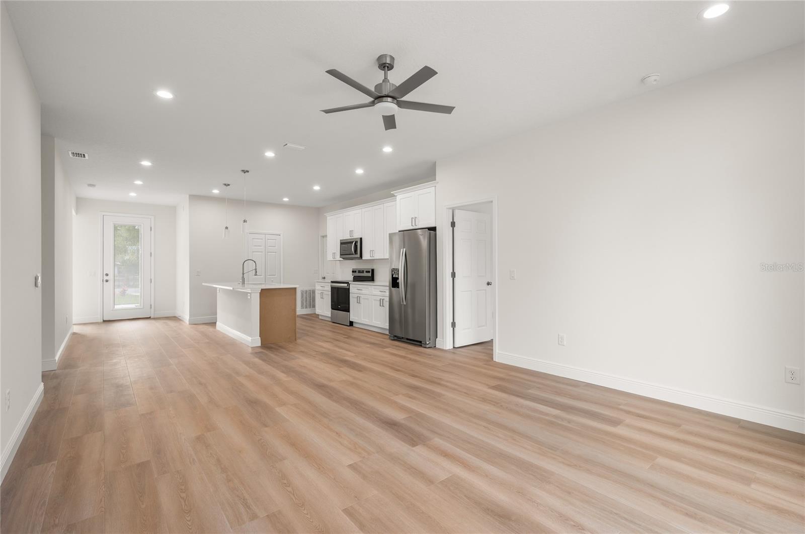 140 11th, Osteen, FL 32764