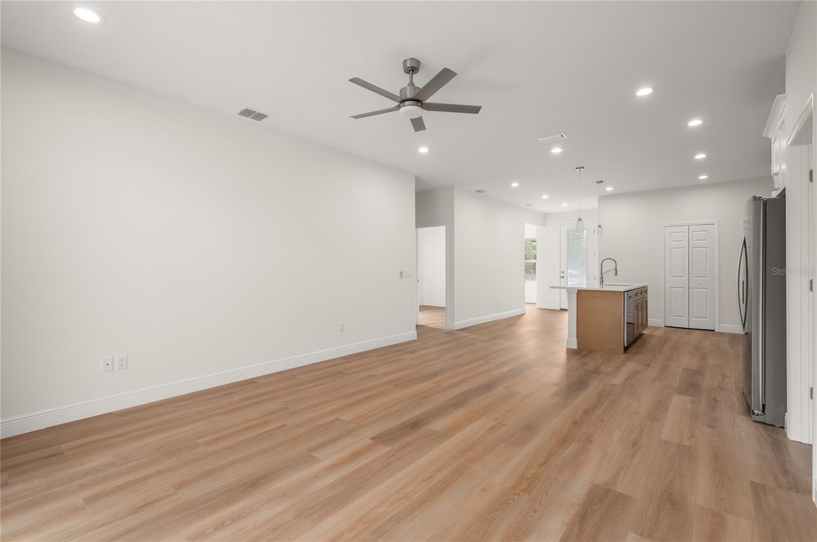 140 11th, Osteen, FL 32764