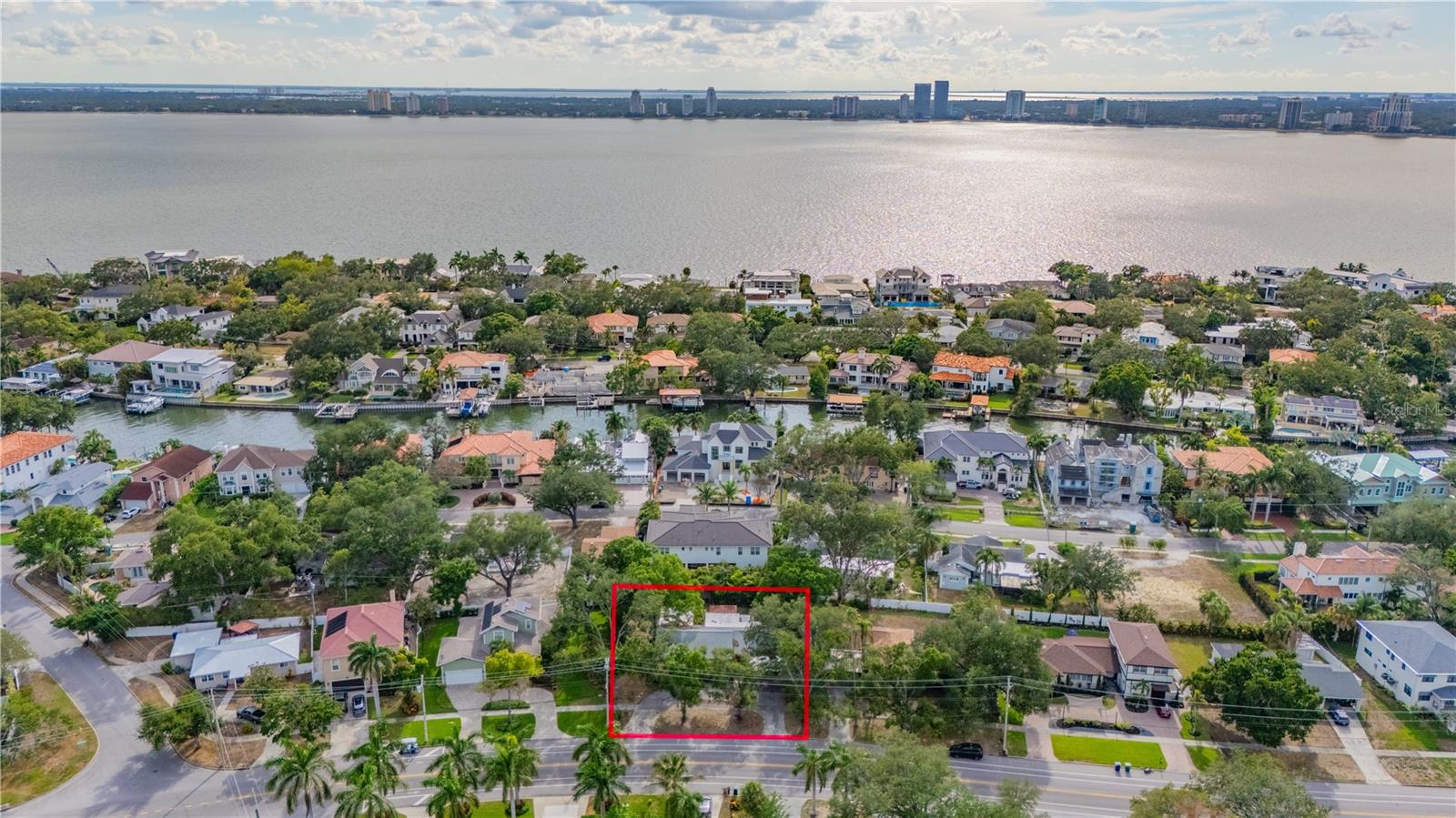 504 Davis, Tampa, FL 33606