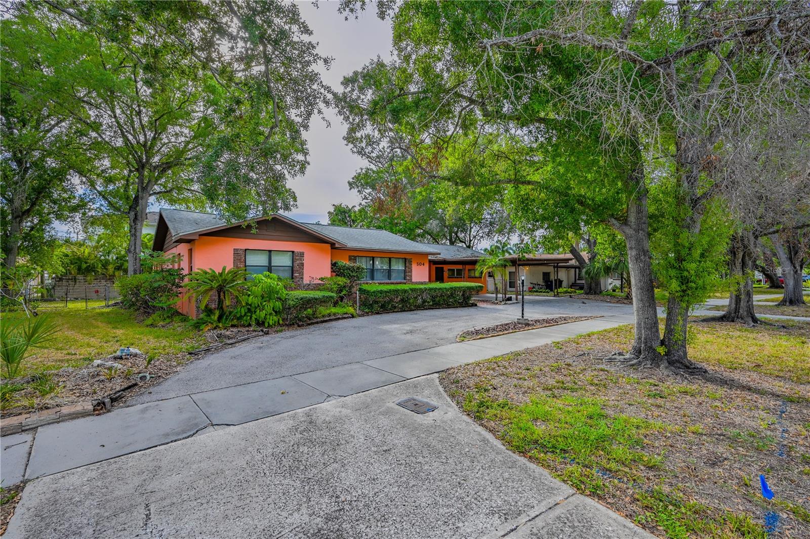 504 Davis, Tampa, FL 33606