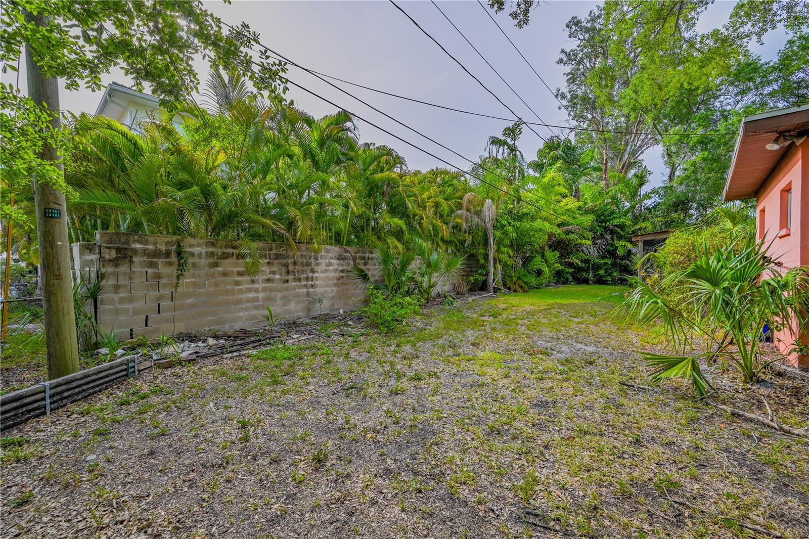 504 Davis, Tampa, FL 33606