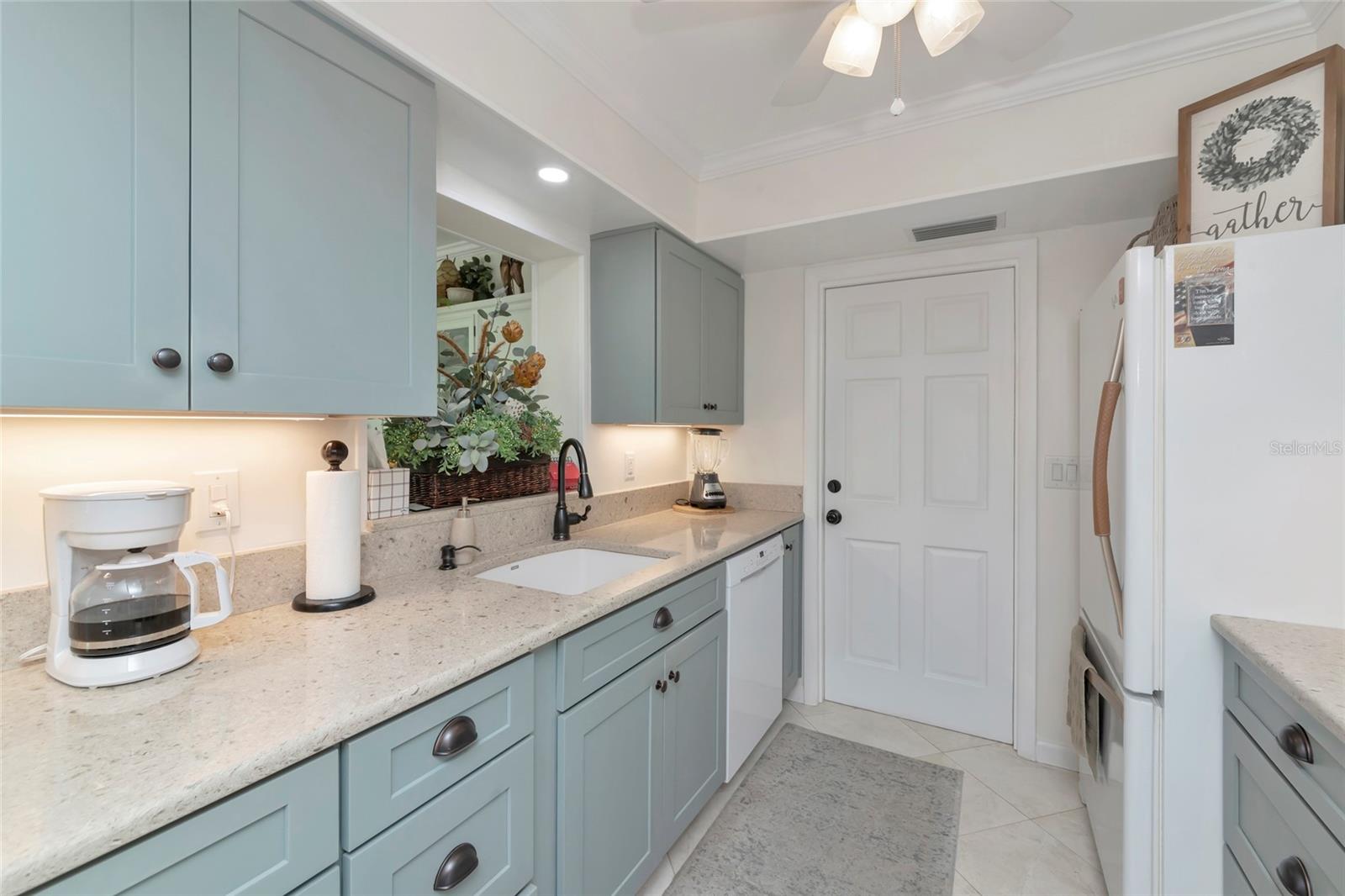 3602 Joyce, Bradenton, FL 34208