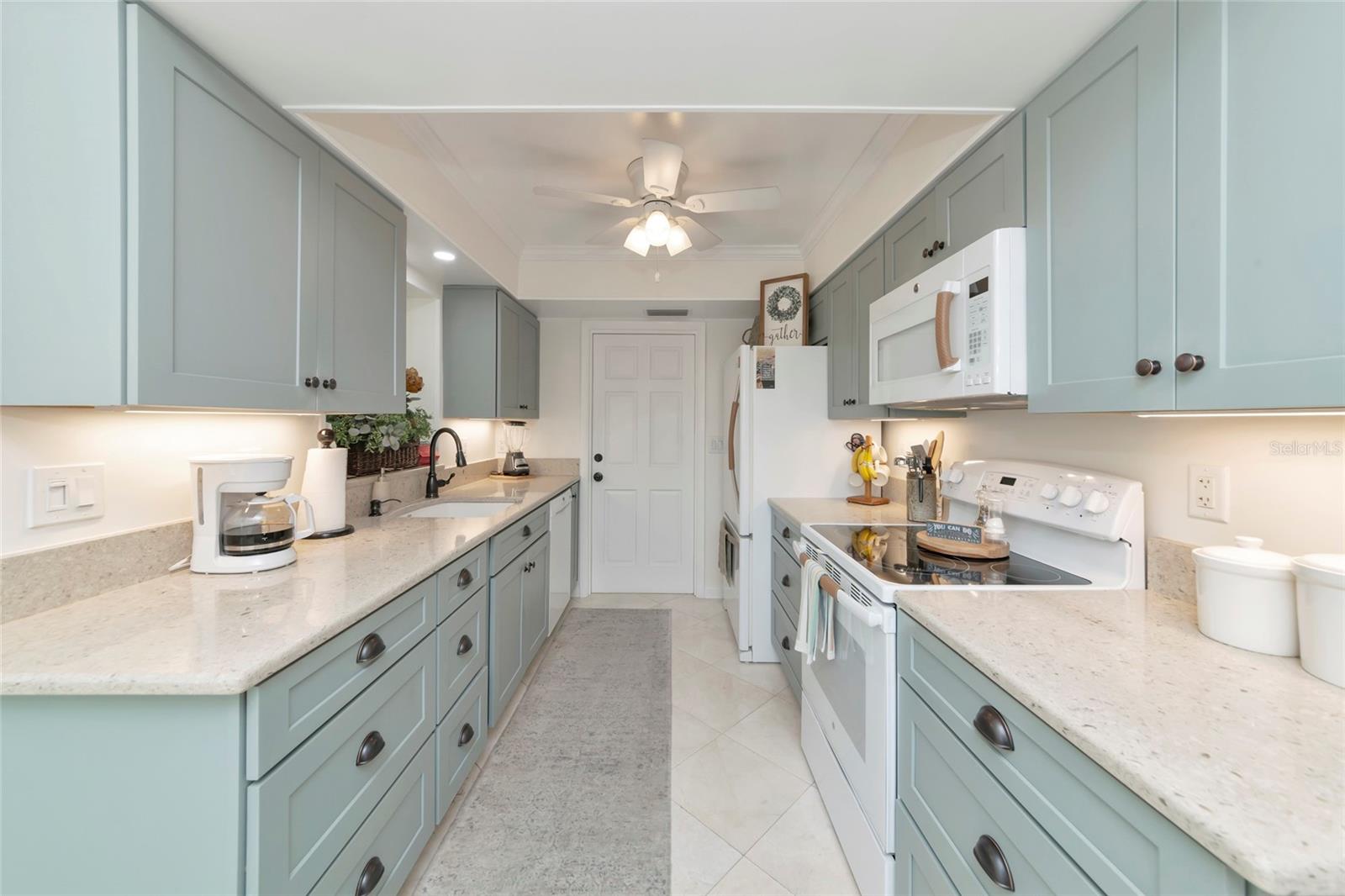 3602 Joyce, Bradenton, FL 34208