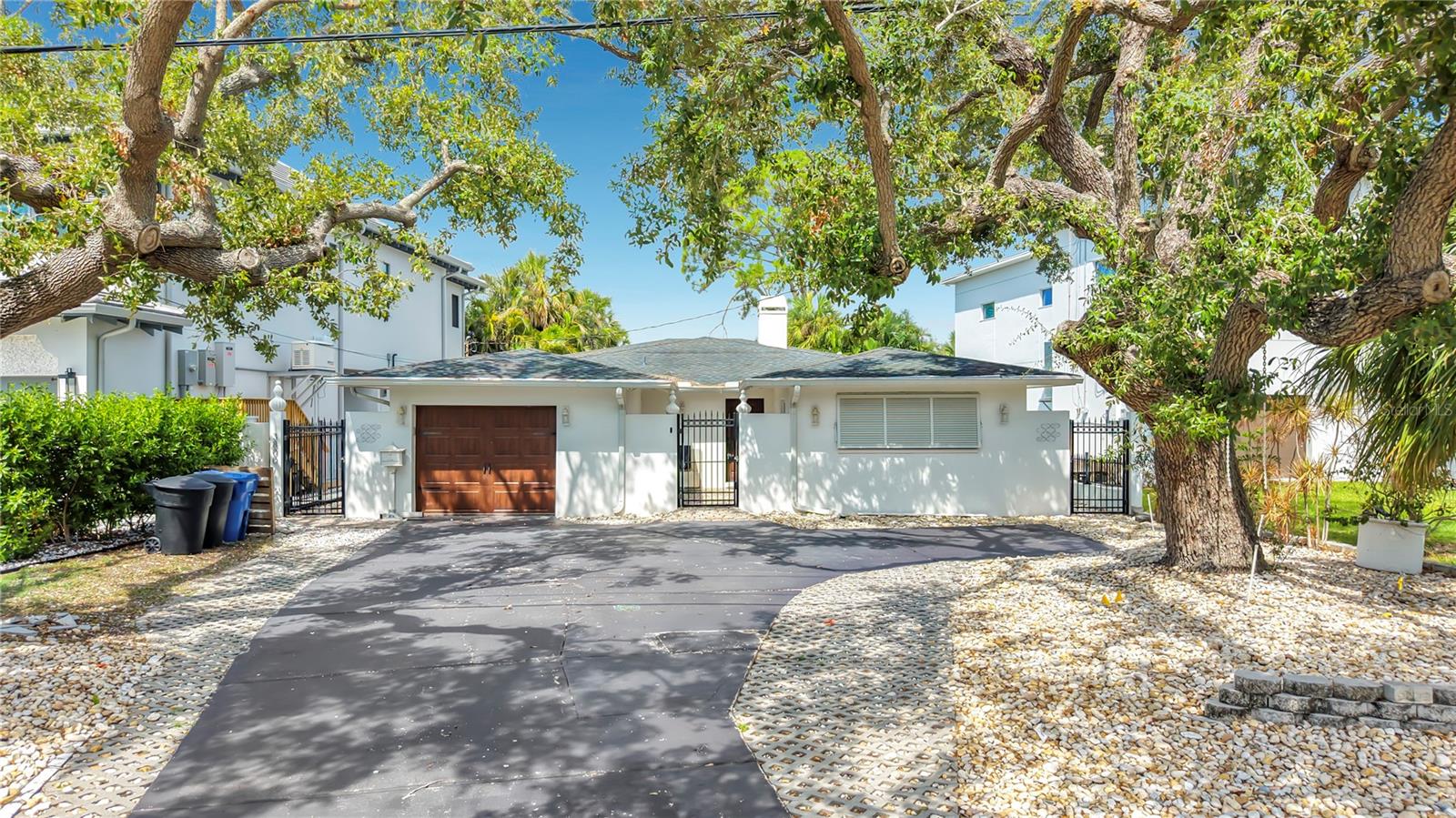 3800 Shore Acres, St Petersburg, FL 33703