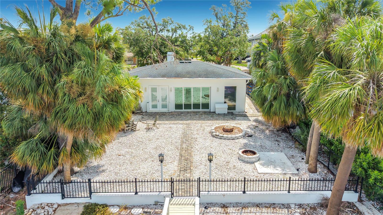 3800 Shore Acres, St Petersburg, FL 33703