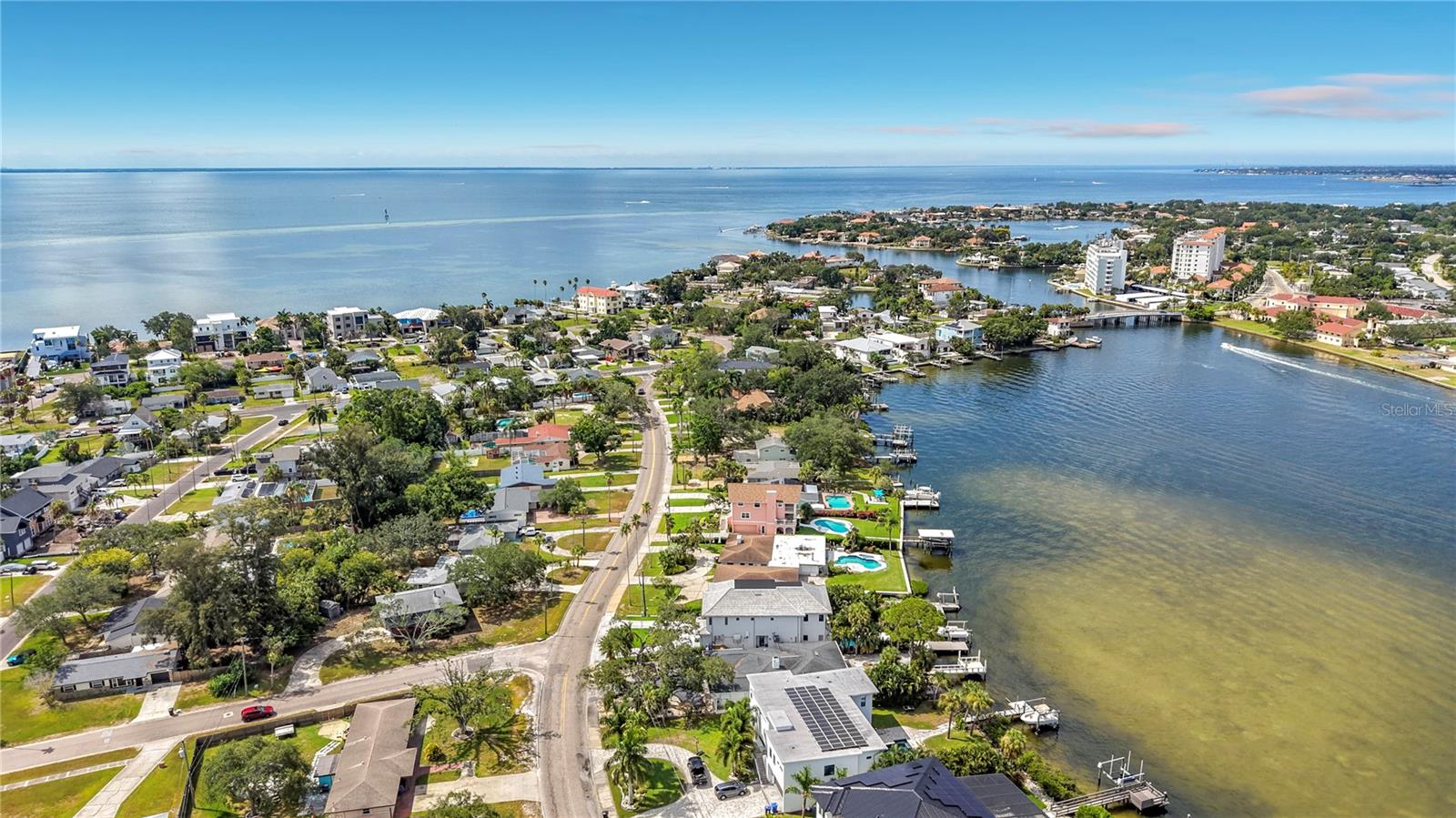 3800 Shore Acres, St Petersburg, FL 33703