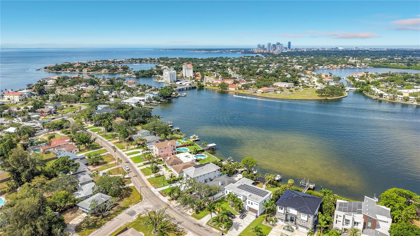 3800 Shore Acres, St Petersburg, FL 33703