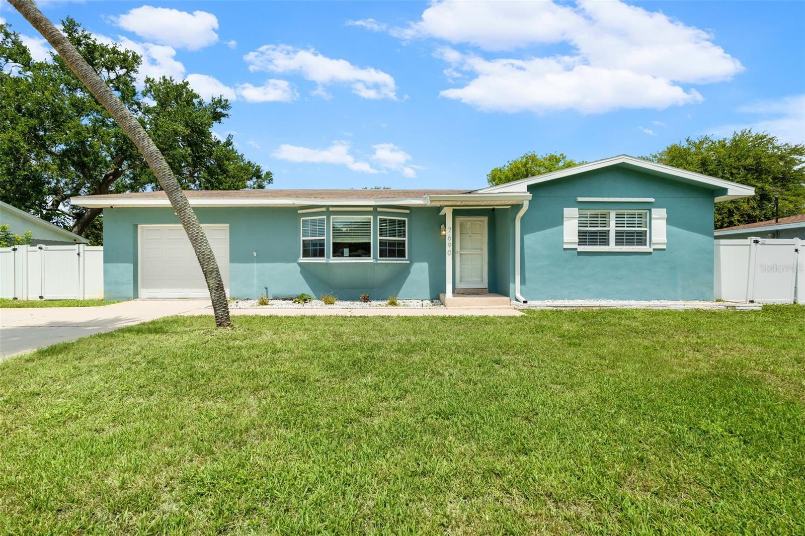 7690 91st, Seminole, FL 33777