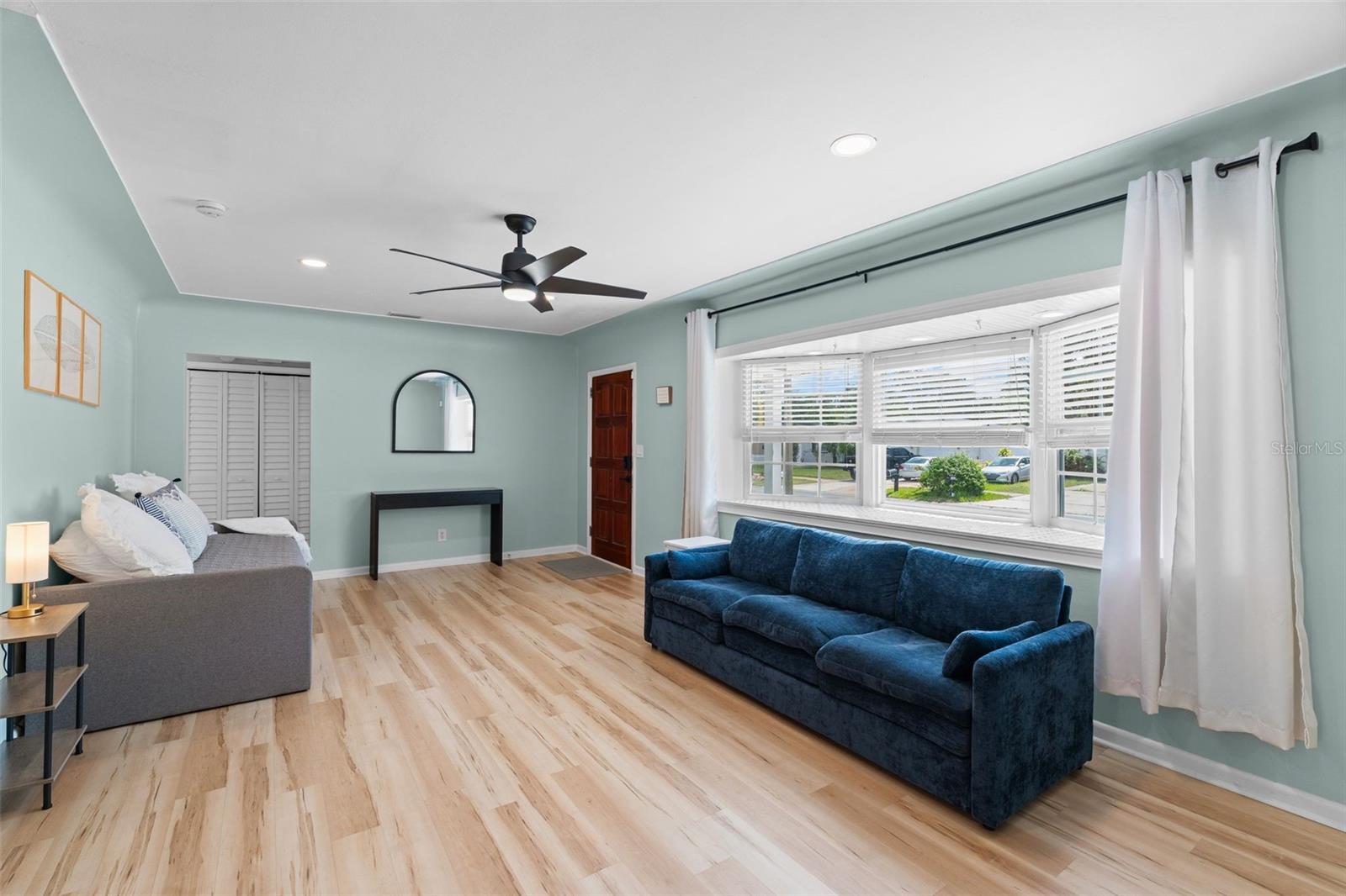 7690 91st, Seminole, FL 33777