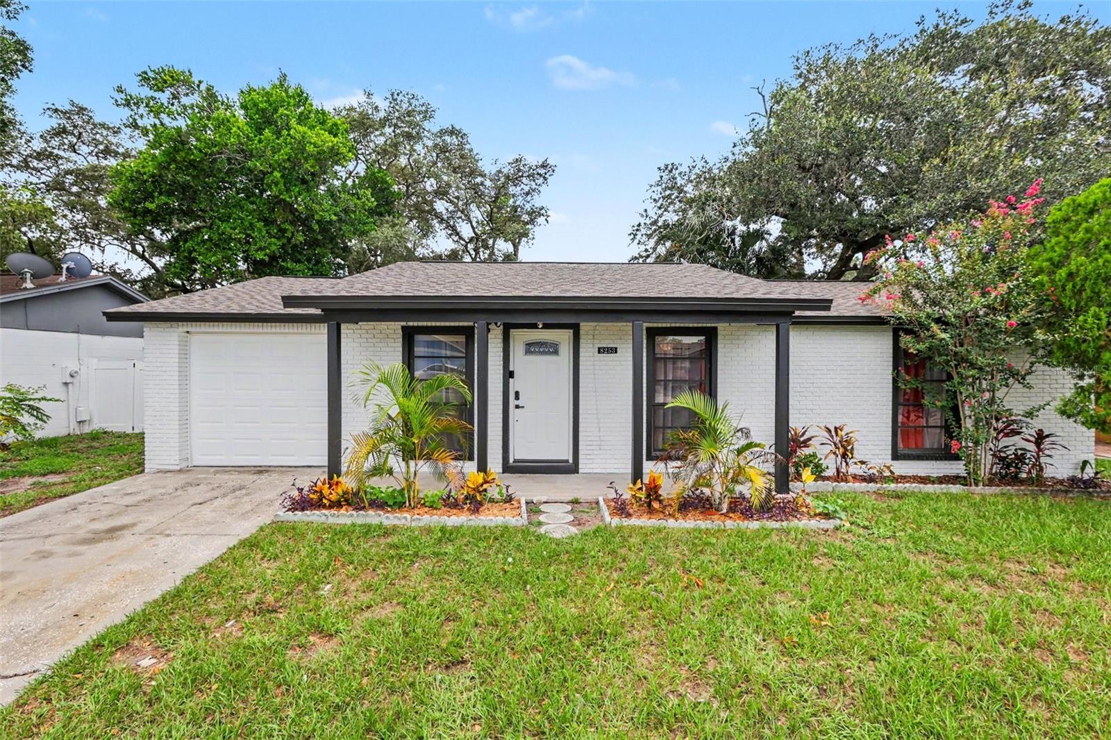 8253 Greenleaf, Tampa, FL 33615