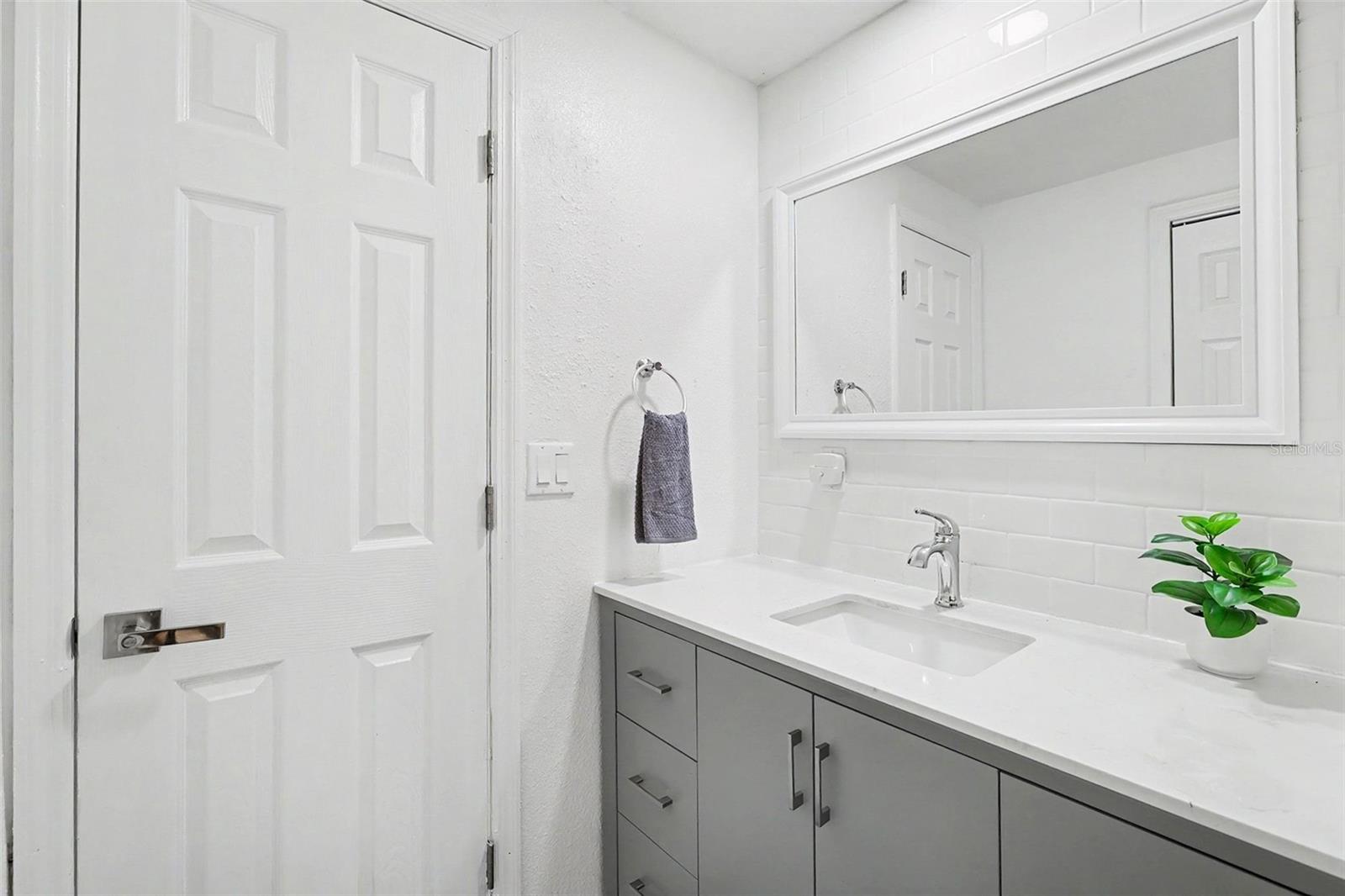 8253 Greenleaf, Tampa, FL 33615