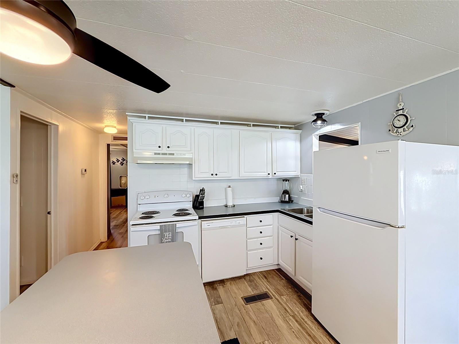 1025 Capella, Tavares, FL 32778