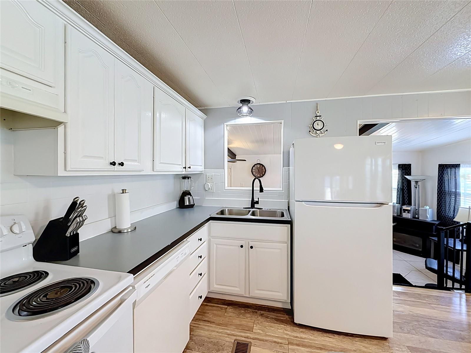 1025 Capella, Tavares, FL 32778