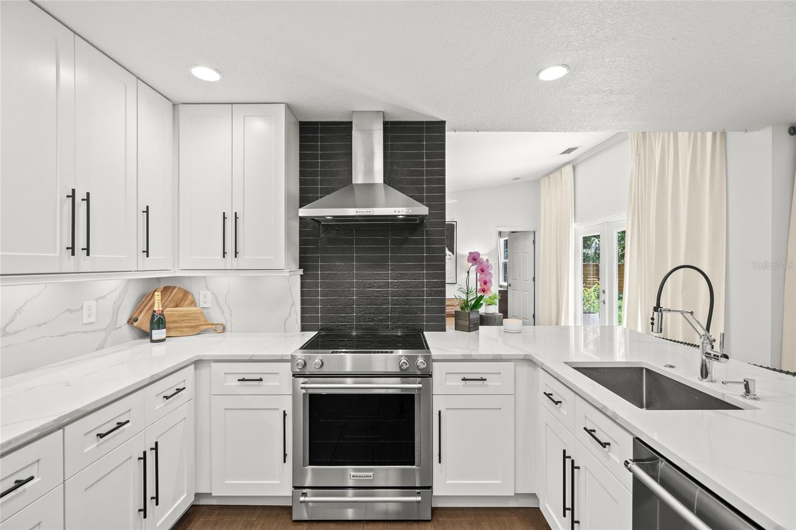 319 Bearded Oaks, Sarasota, FL 34232
