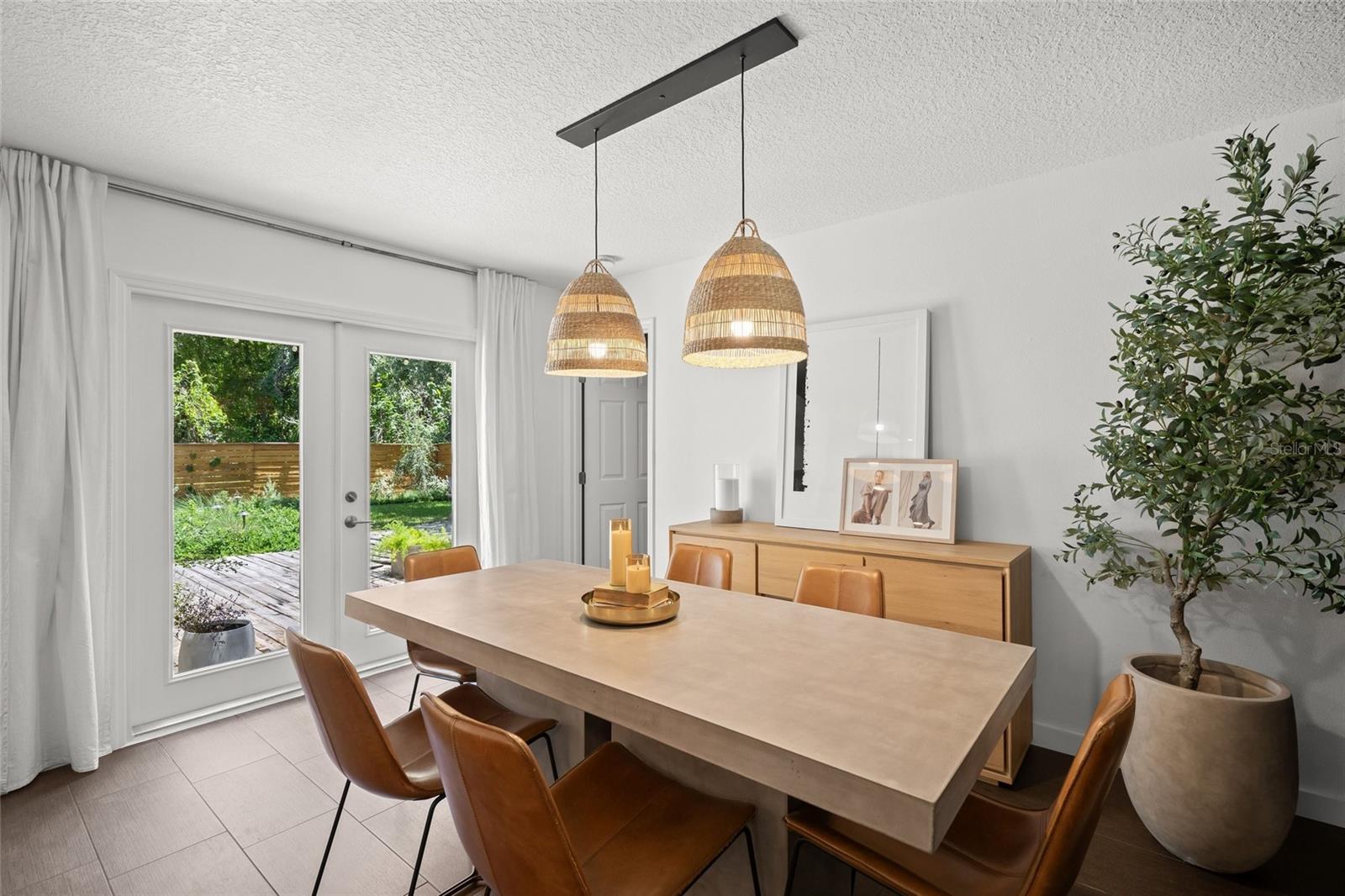 319 Bearded Oaks, Sarasota, FL 34232