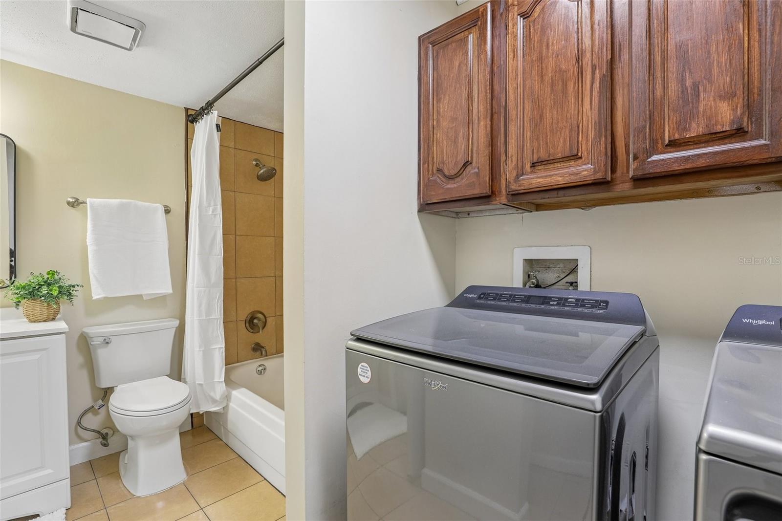 3252 Semoran Unit 22, Orlando, FL 32822