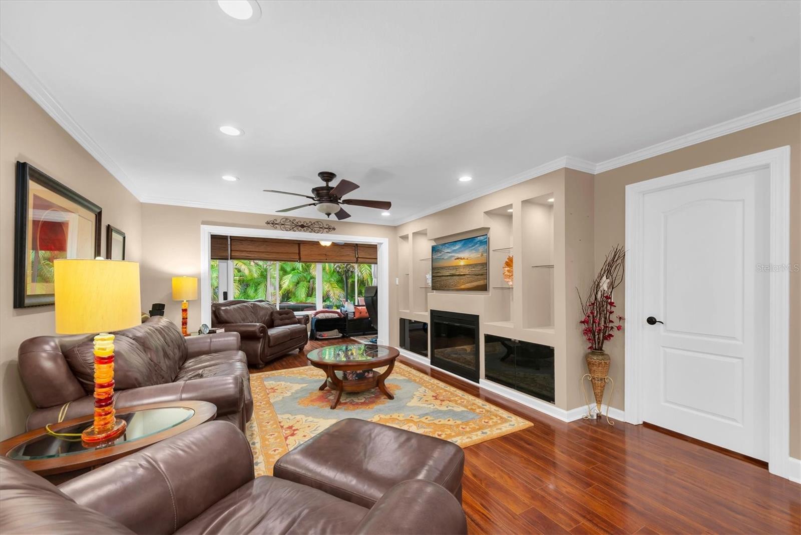 19029 Us Highway 19 Unit 13e, Clearwater, FL 33764
