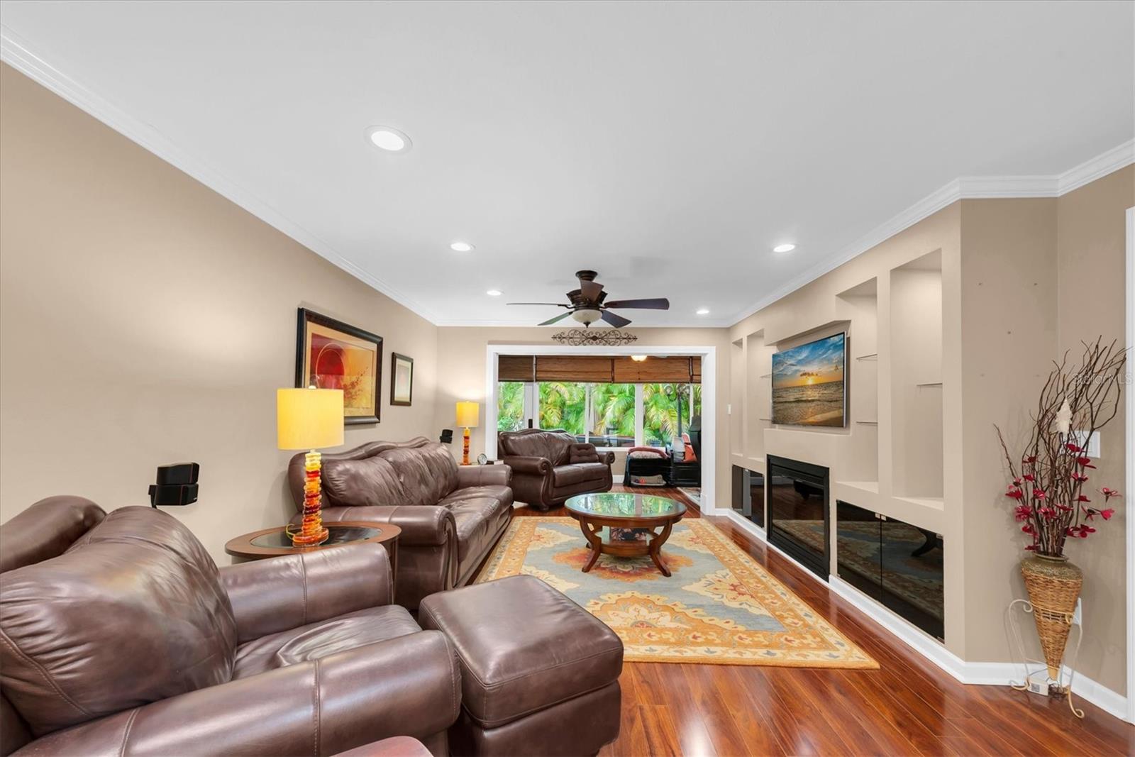 19029 Us Highway 19 Unit 13e, Clearwater, FL 33764