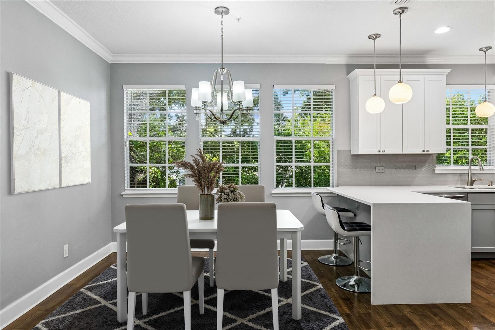 2613 Espana, Tampa, FL 33609