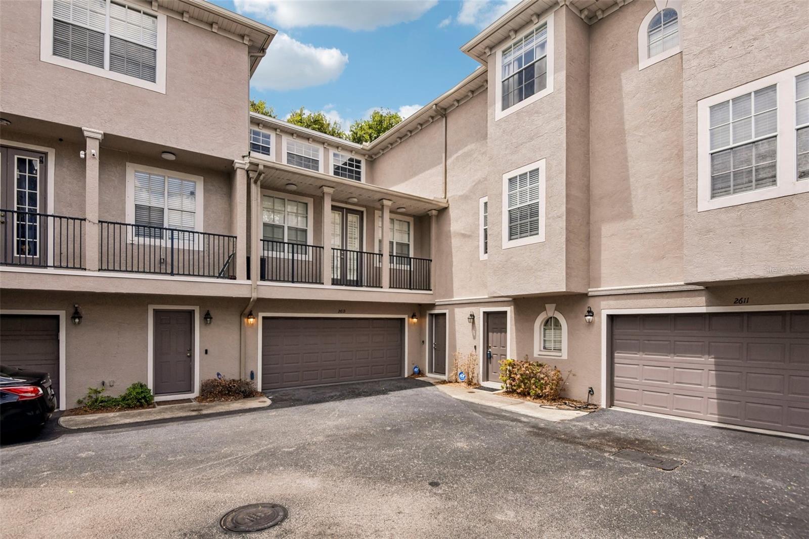 2613 Espana, Tampa, FL 33609