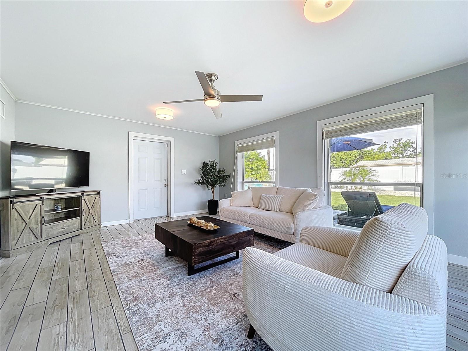 7960 2nd, St Petersburg, FL 33702