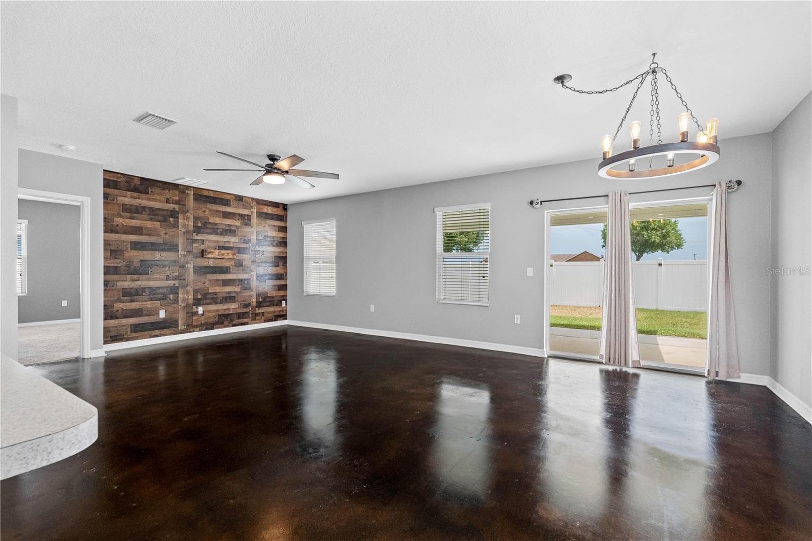3518 San Moise, Plant City, FL 33567
