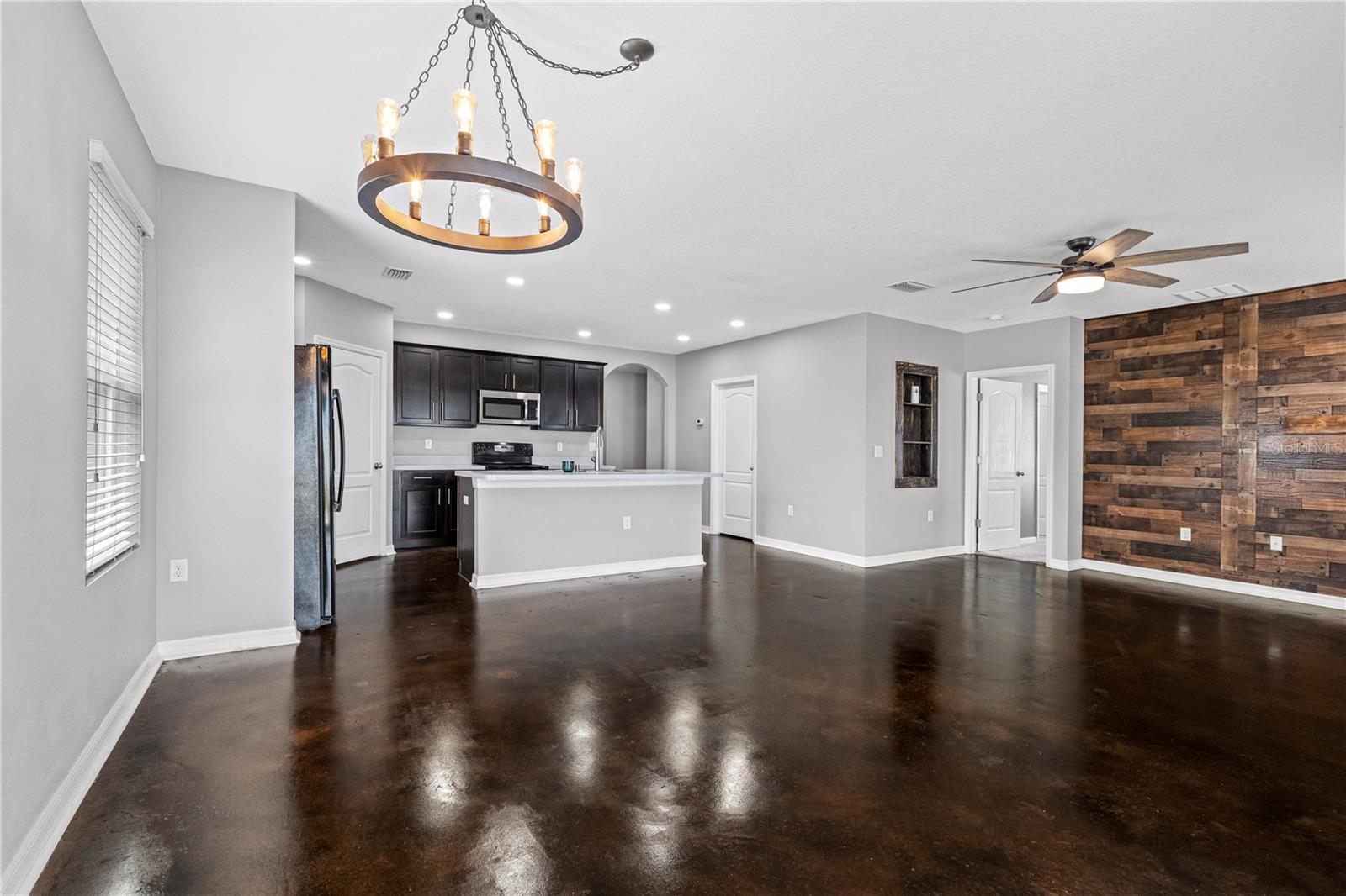 3518 San Moise, Plant City, FL 33567