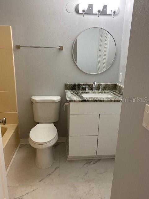 575 Bloomington Unit 20, Altamonte Springs, FL 32714
