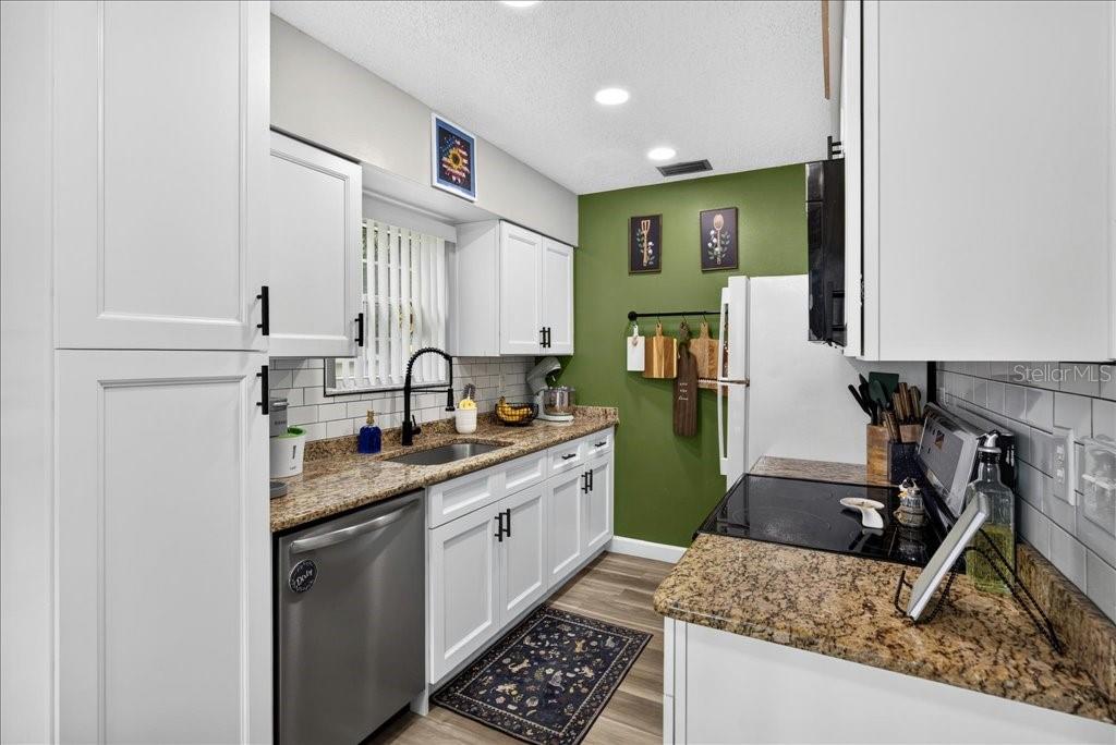 840 Center Unit 730, Daytona Beach, FL 32117