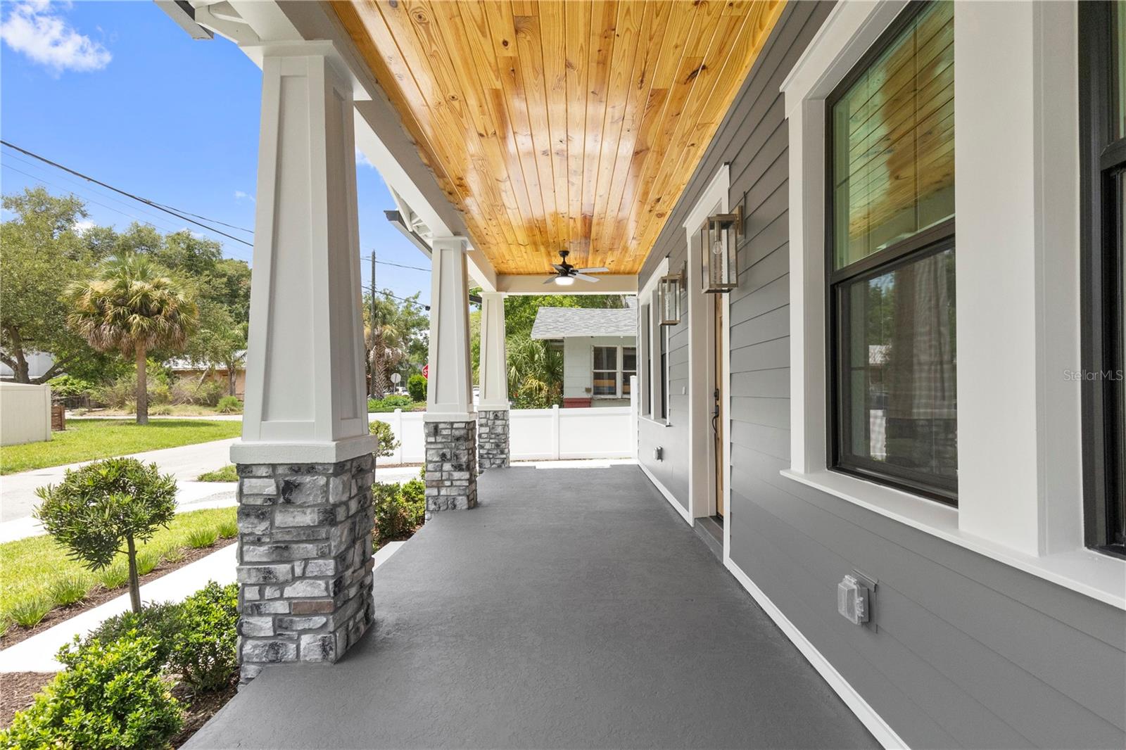 413 Paris, Tampa, FL 33604