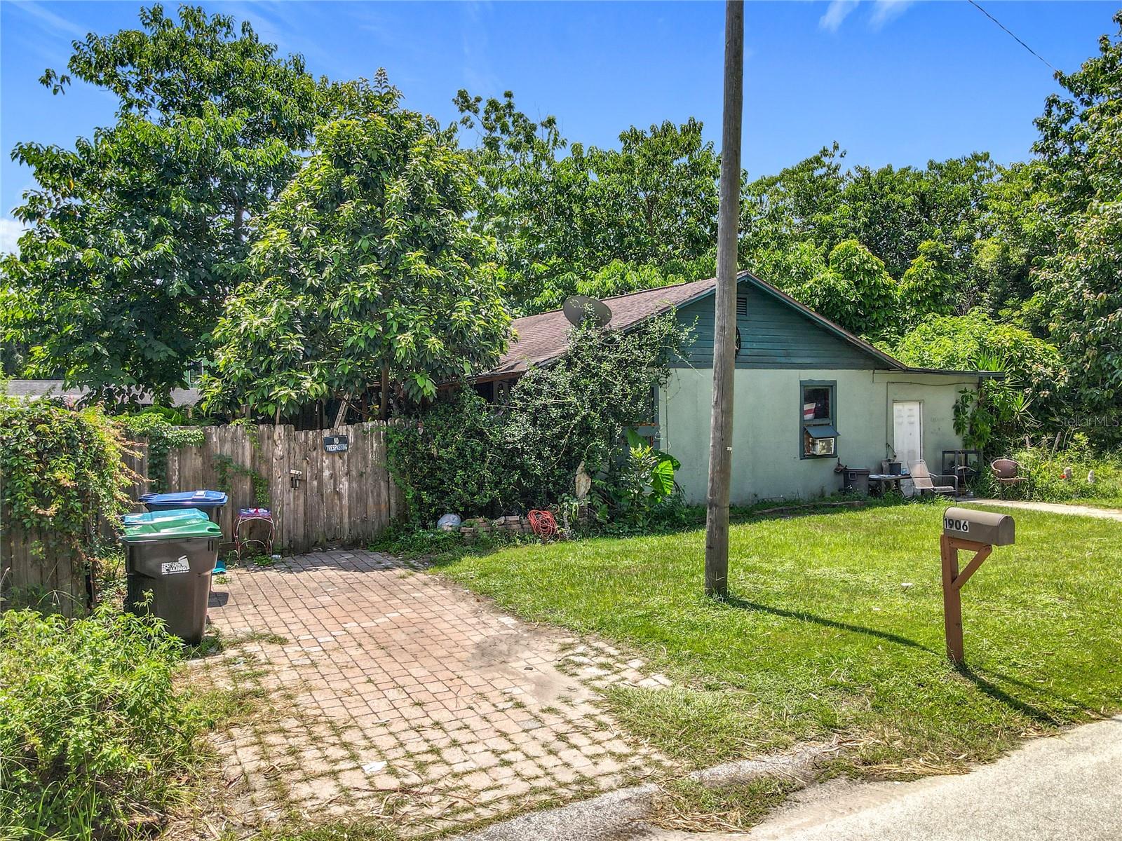 1906 Vine, Orlando, FL 32806
