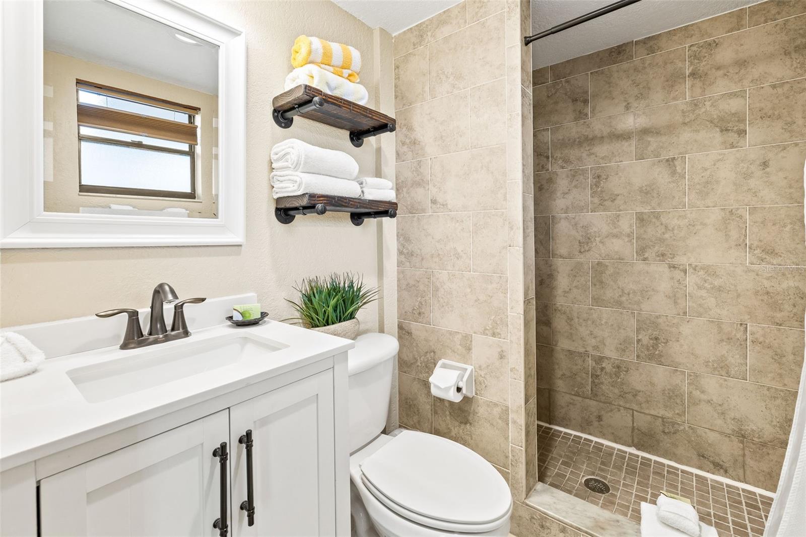 1420 Bayshore Unit 206, Dunedin, FL 34698