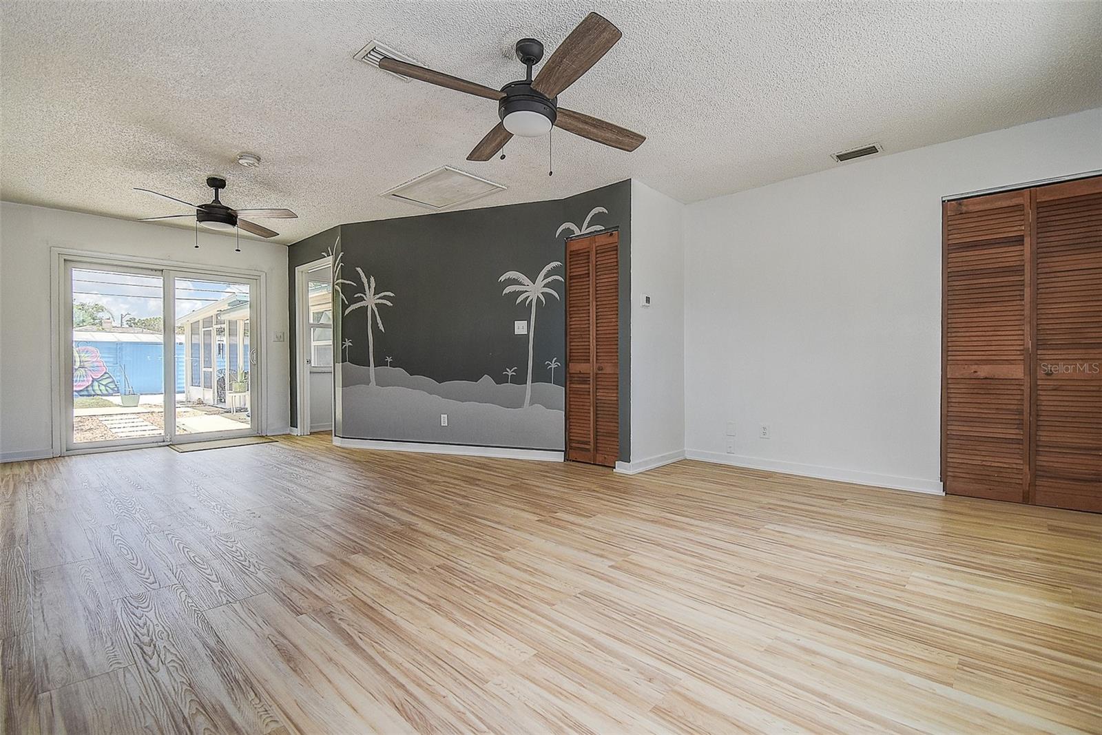 1509 Canterbury, St Petersburg, FL 33710