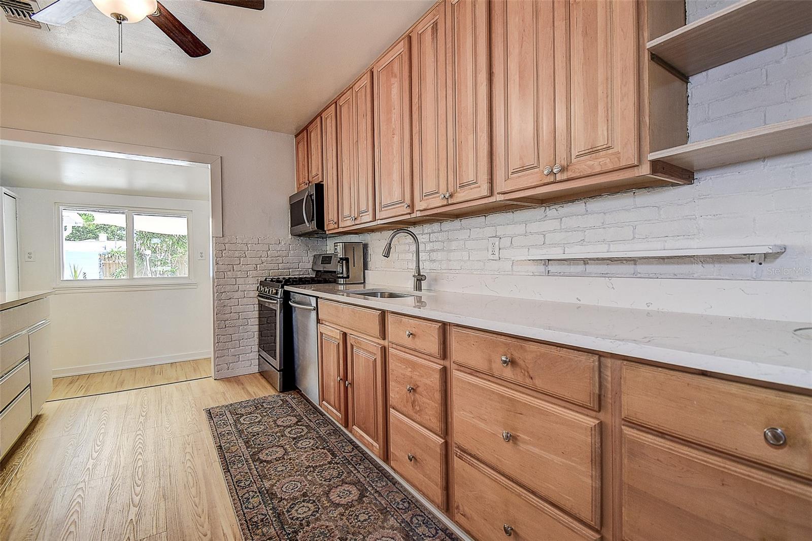 1509 Canterbury, St Petersburg, FL 33710
