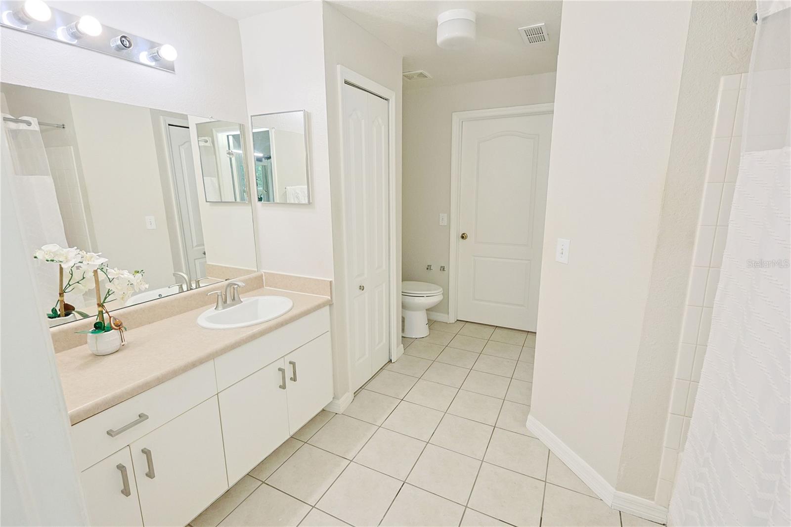 4166 Central Sarasota Unit 512, Sarasota, FL 34238