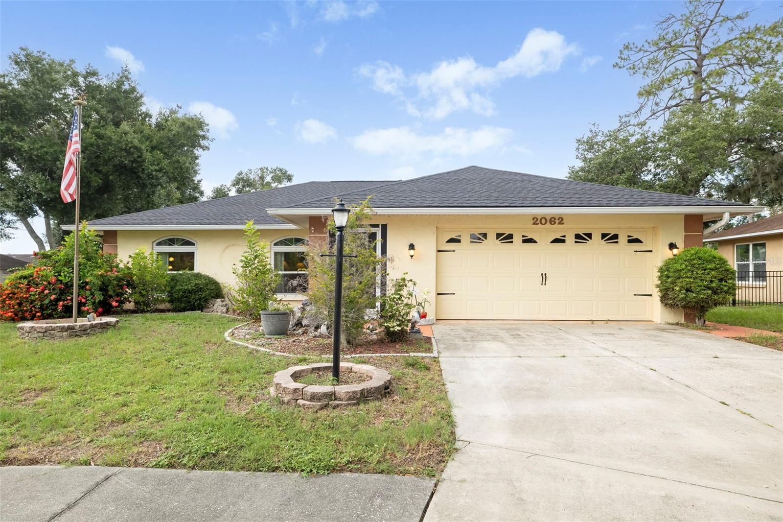 2062 Old Arbor, Sarasota, FL 34232