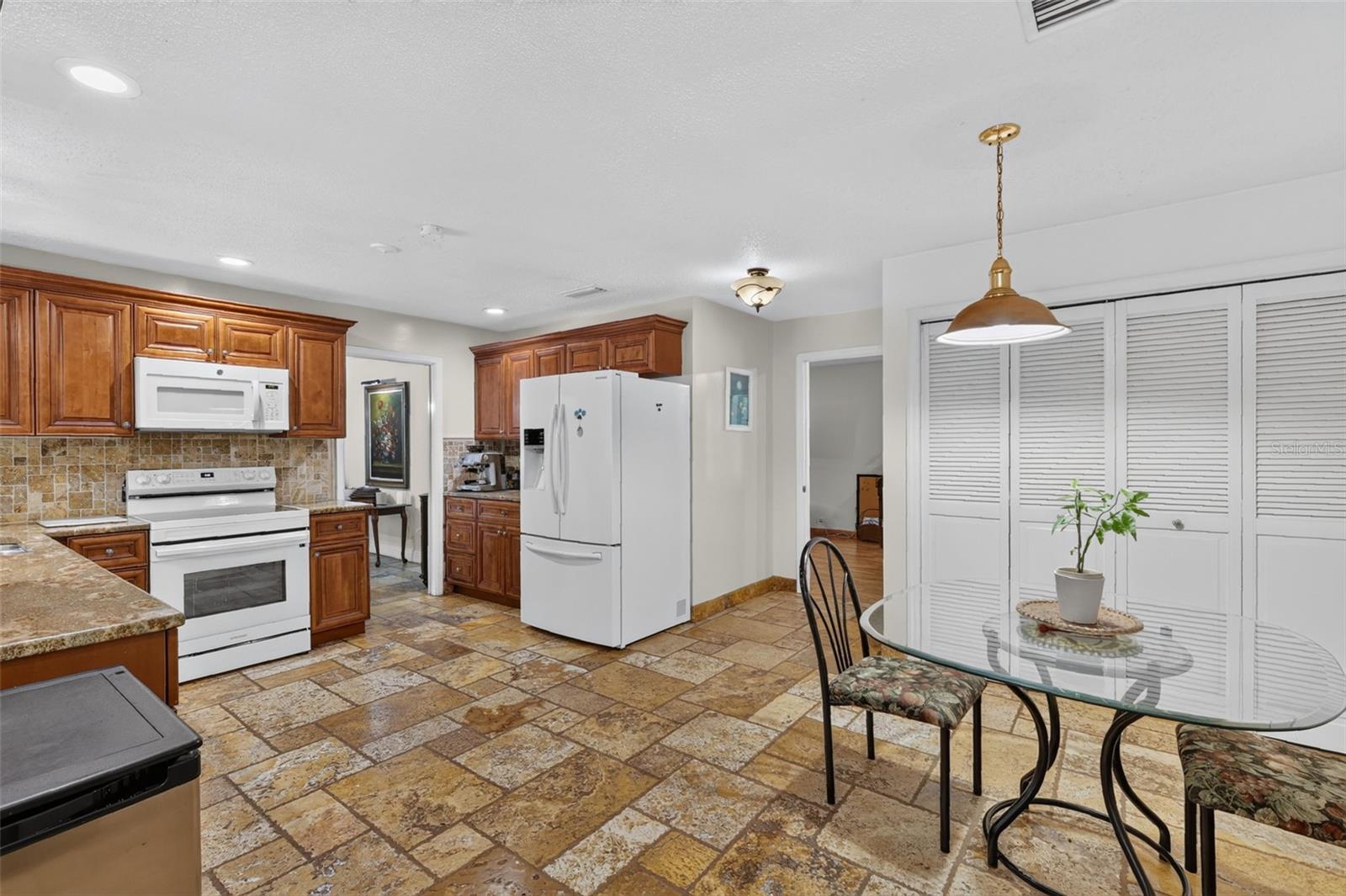 22740 County Road 44a, Eustis, FL 32736