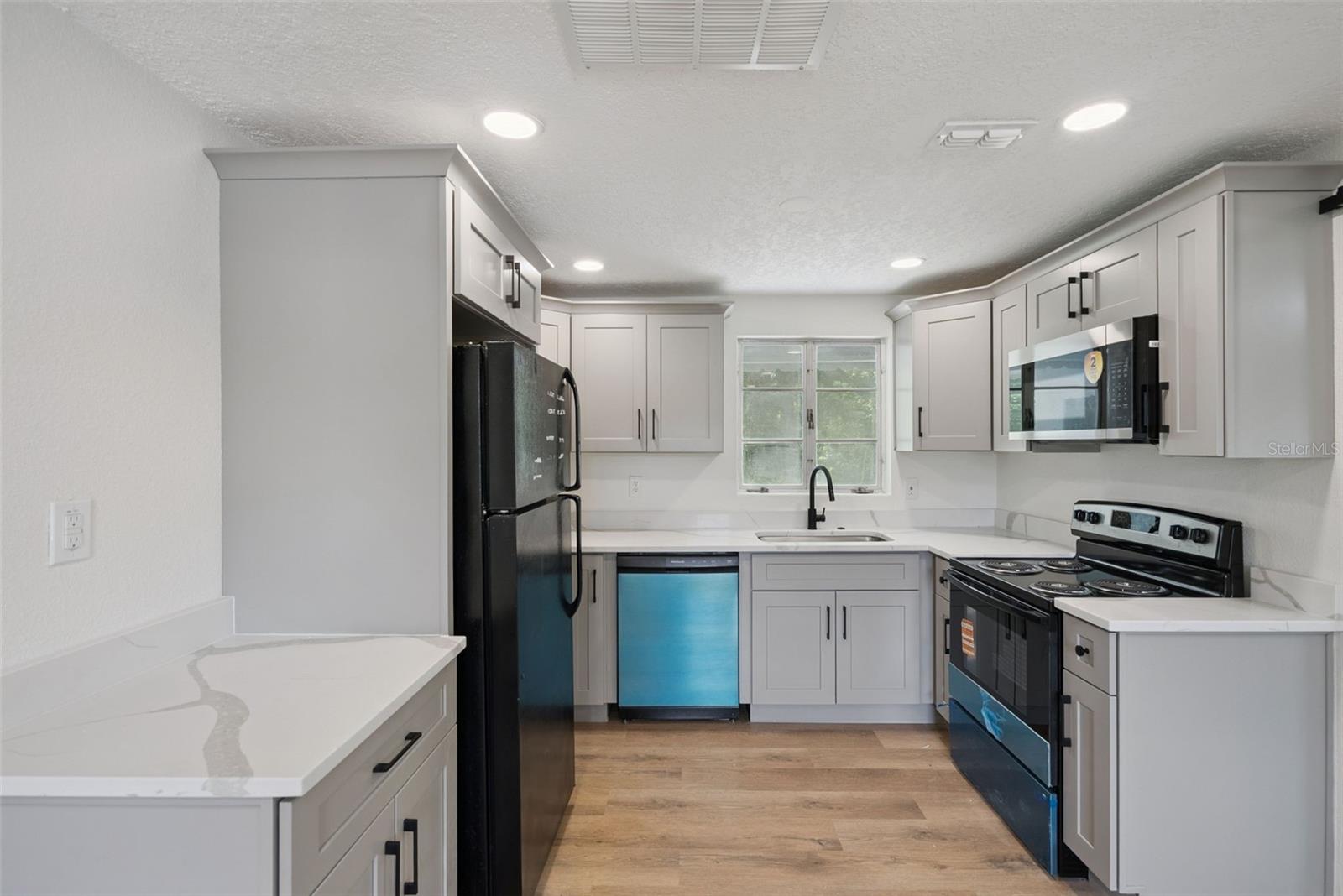 137 Lucerne, Debary, FL 32713