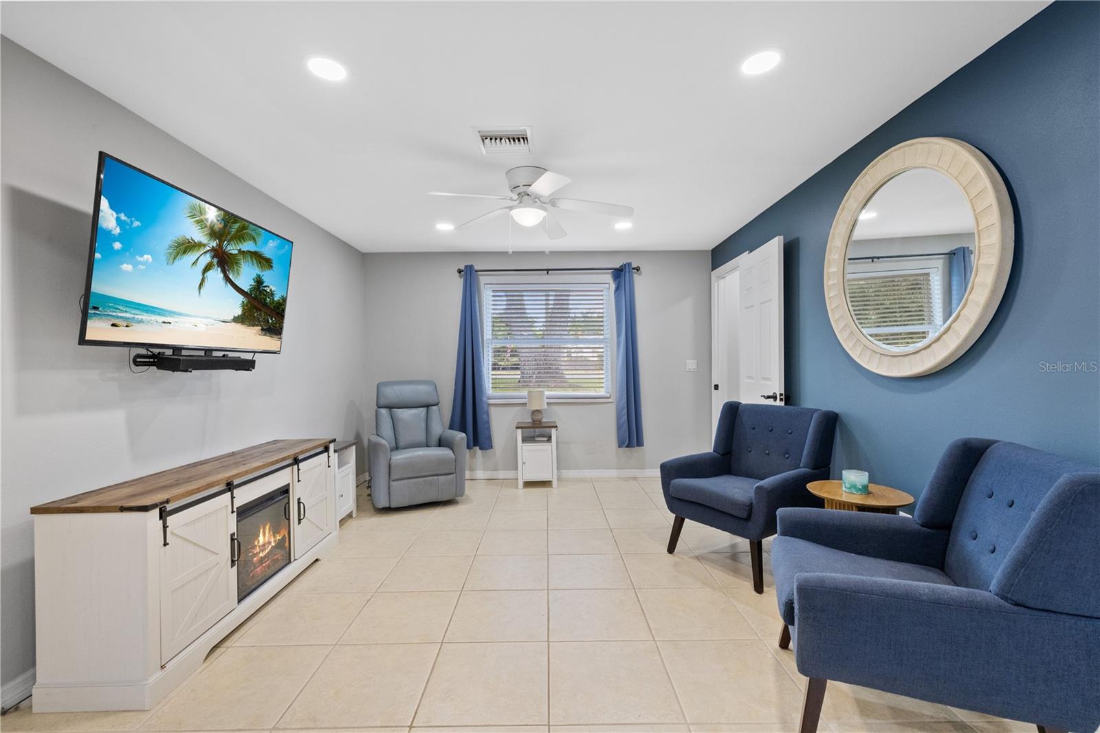 1410 Riverside, Tarpon Springs, FL 34689