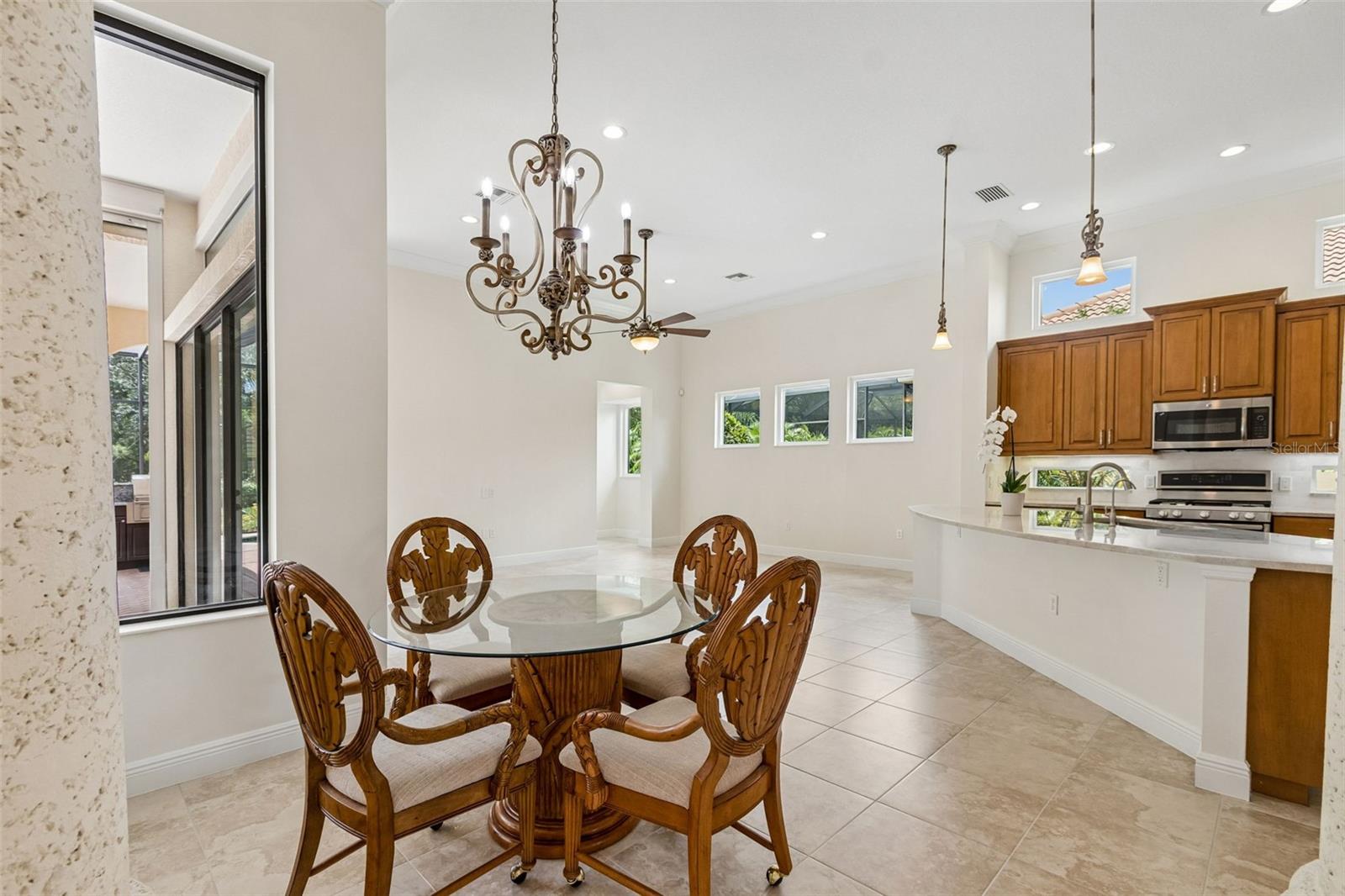 7222 Lake Forest, Bradenton, FL 34202