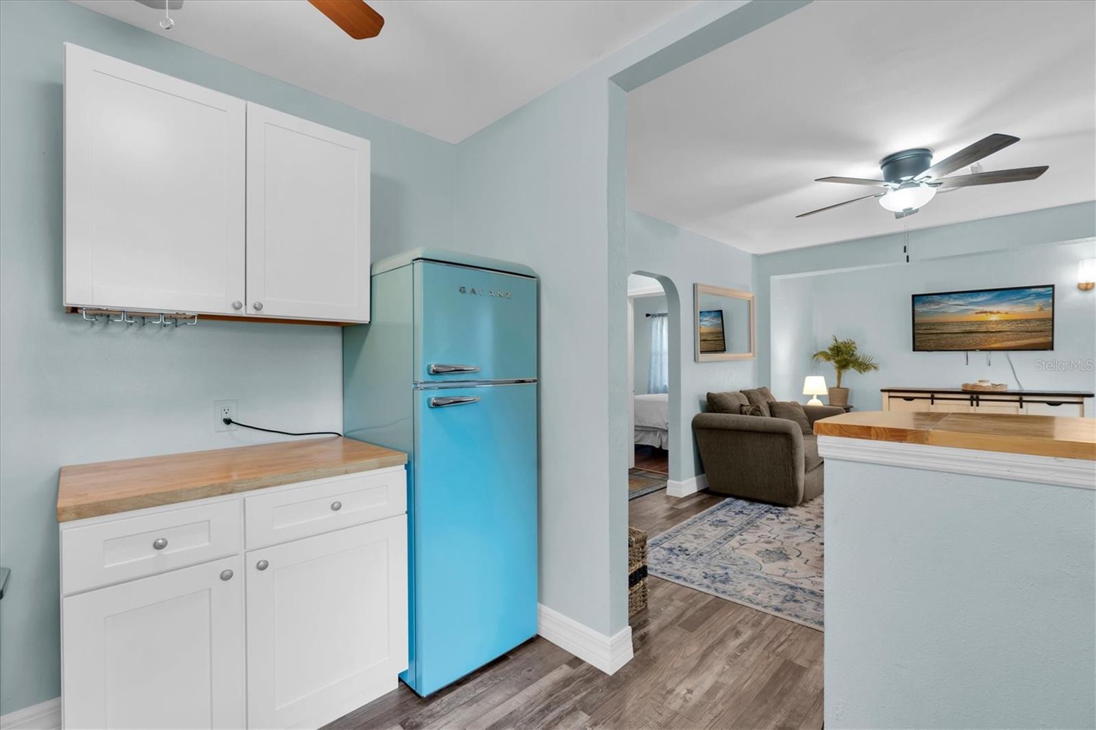 2925 Park, St Petersburg, FL 33710