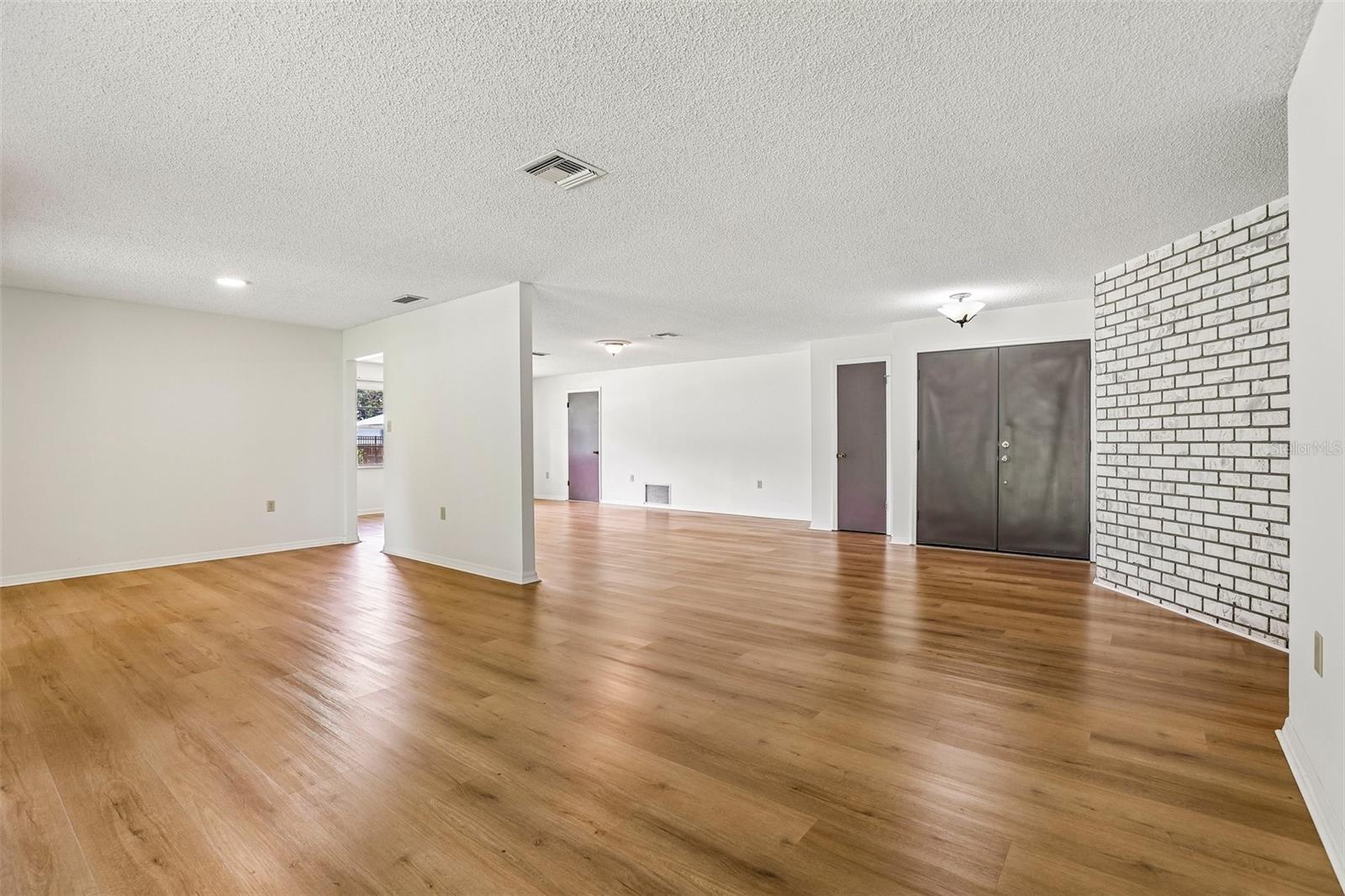 28 Linda, Kissimmee, FL 34744