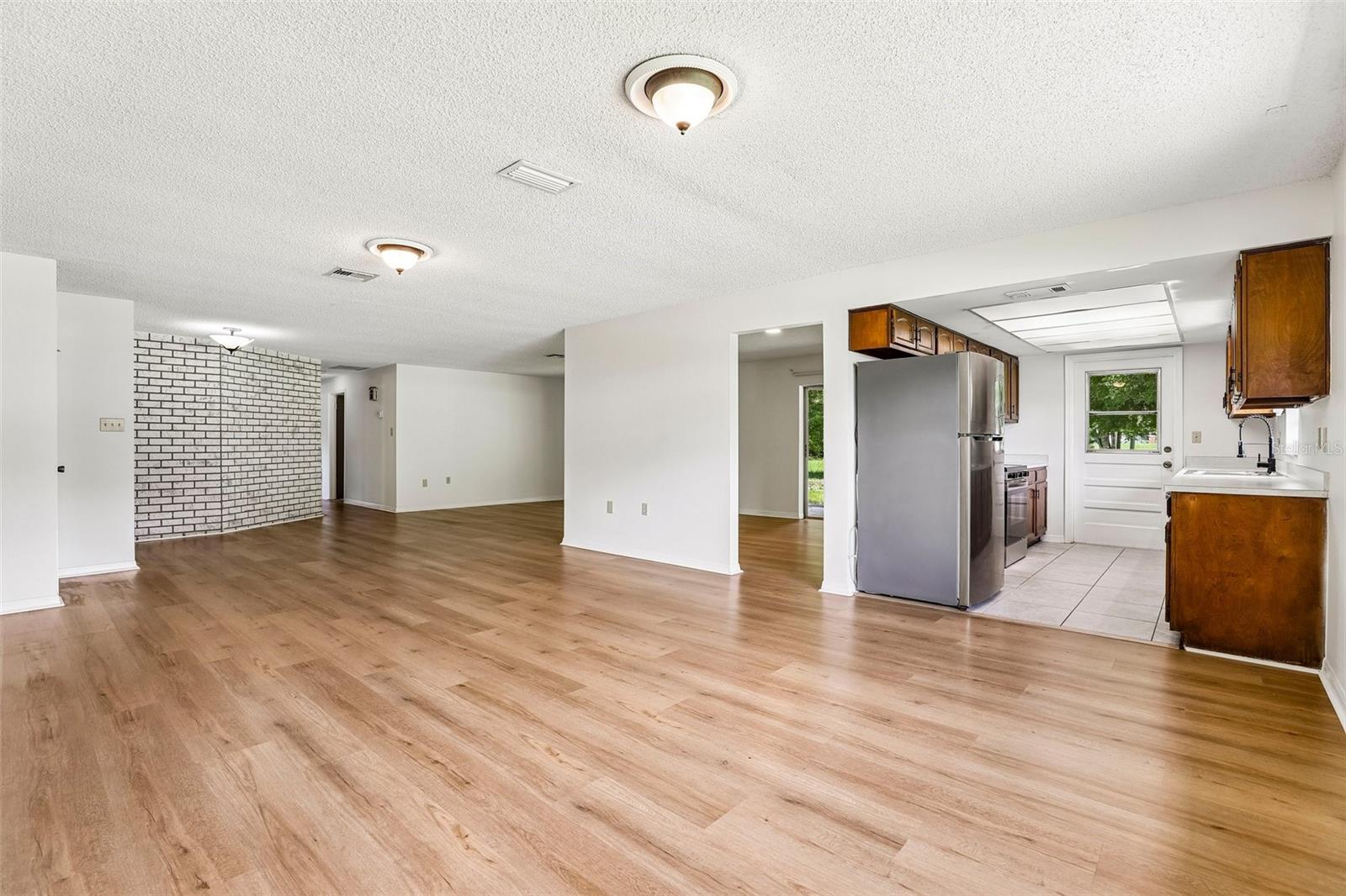 28 Linda, Kissimmee, FL 34744