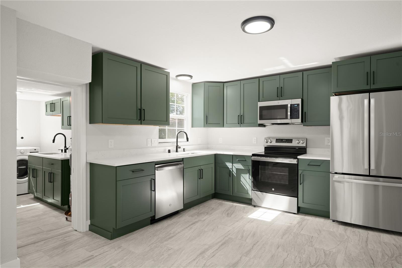 309 Bath, Tarpon Springs, FL 34689